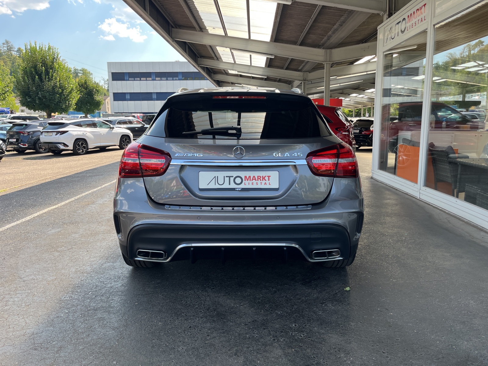 MERCEDES-BENZ GLA 45 AMG 4Matic 7G-DCT-image-3