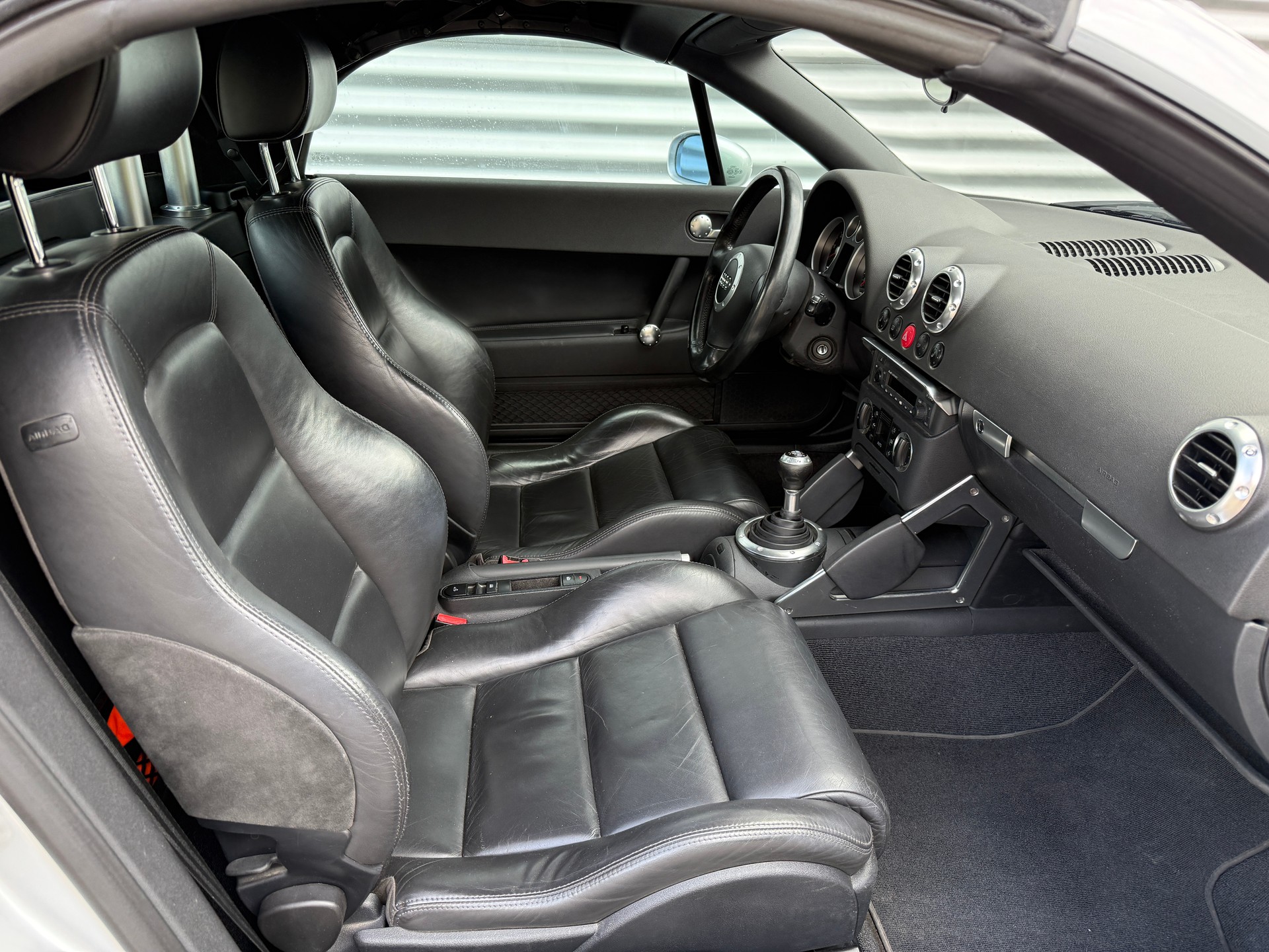 AUDI TT Roadster 1.8 T-image-6