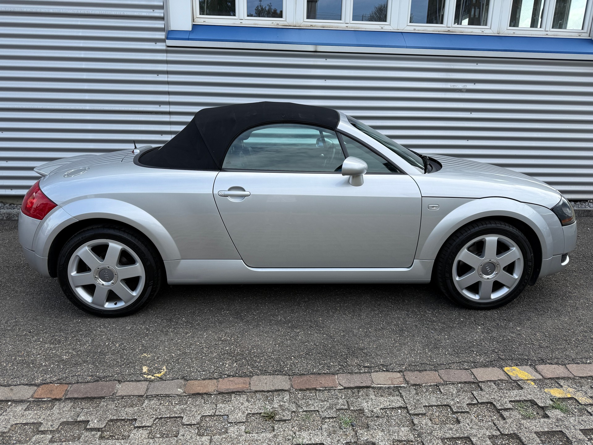 AUDI TT Roadster 1.8 T-image-13