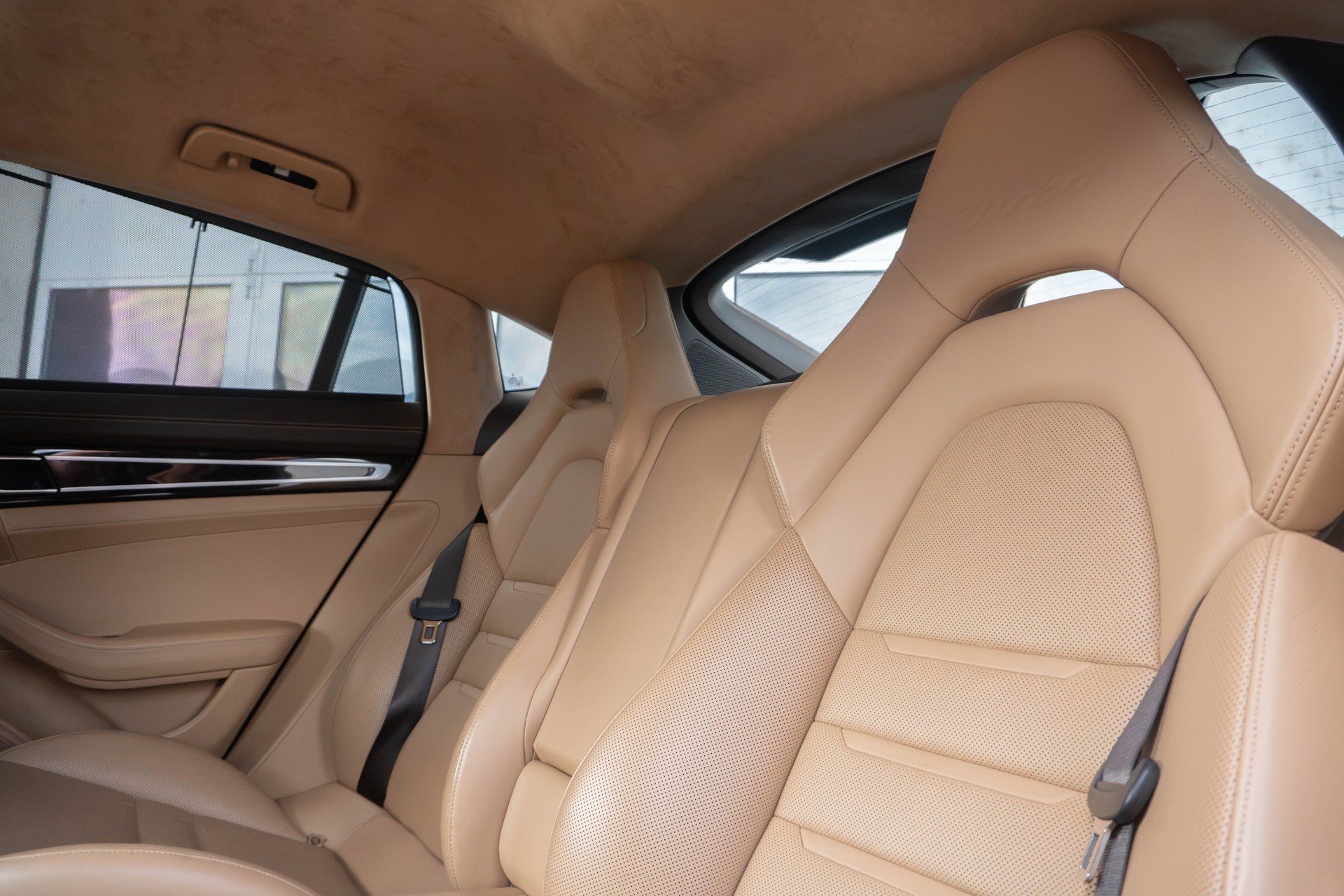 PORSCHE Panamera Turbo PDK-image-12