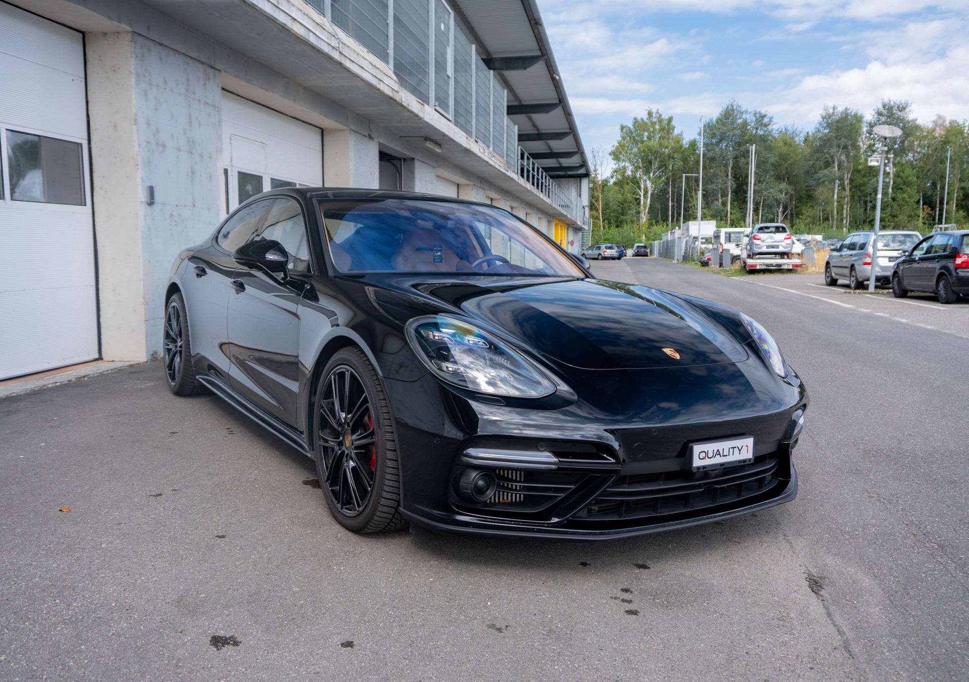 PORSCHE Panamera Turbo PDK-image-2