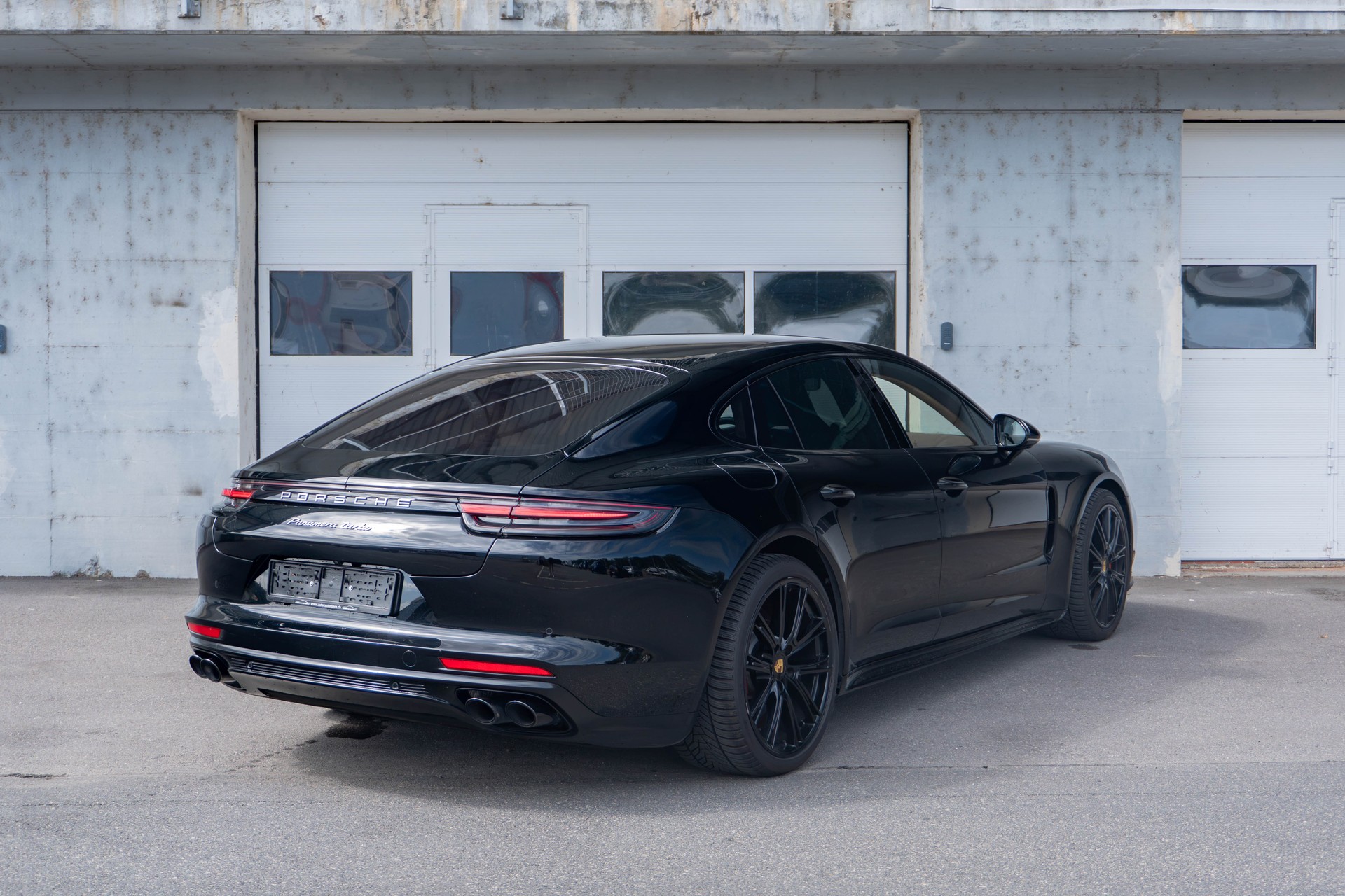 PORSCHE Panamera Turbo PDK-image-4