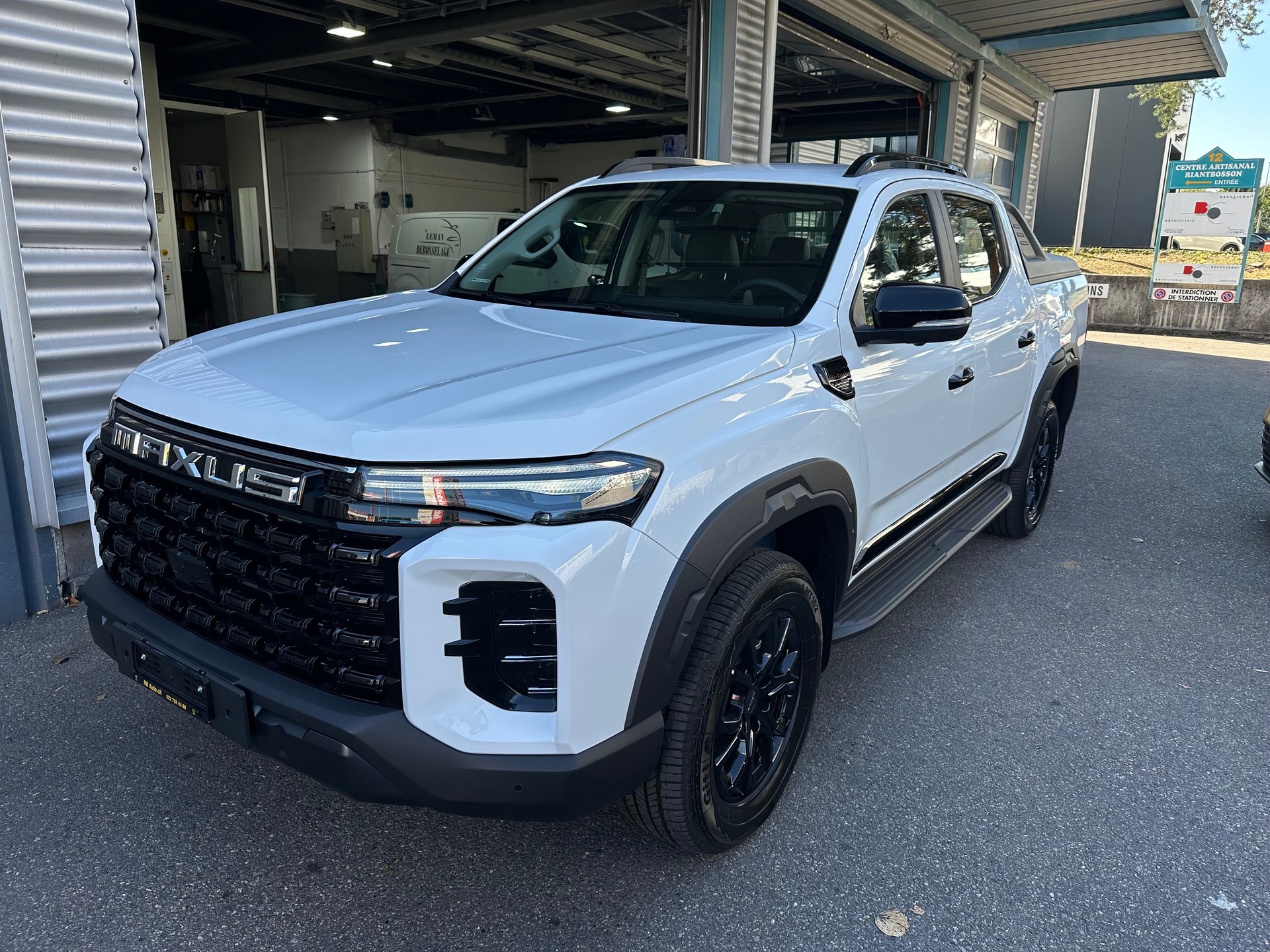 MAXUS T60 Max 2.0TDI 4x4 Automat-image-1