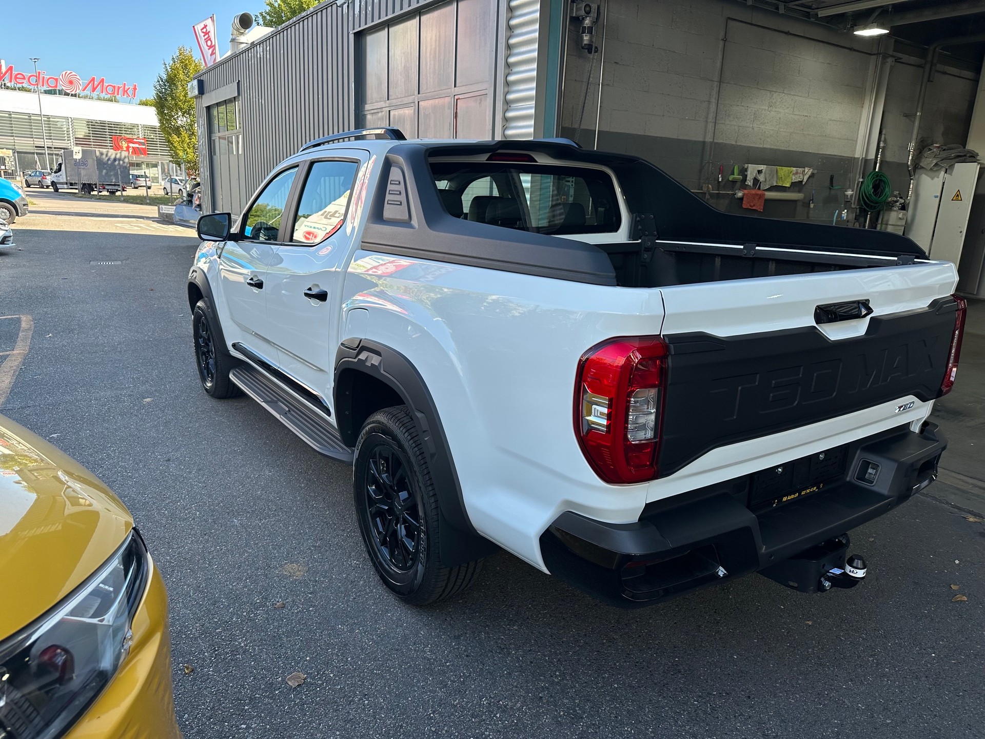 MAXUS T60 Max 2.0TDI 4x4 Automat-image-2