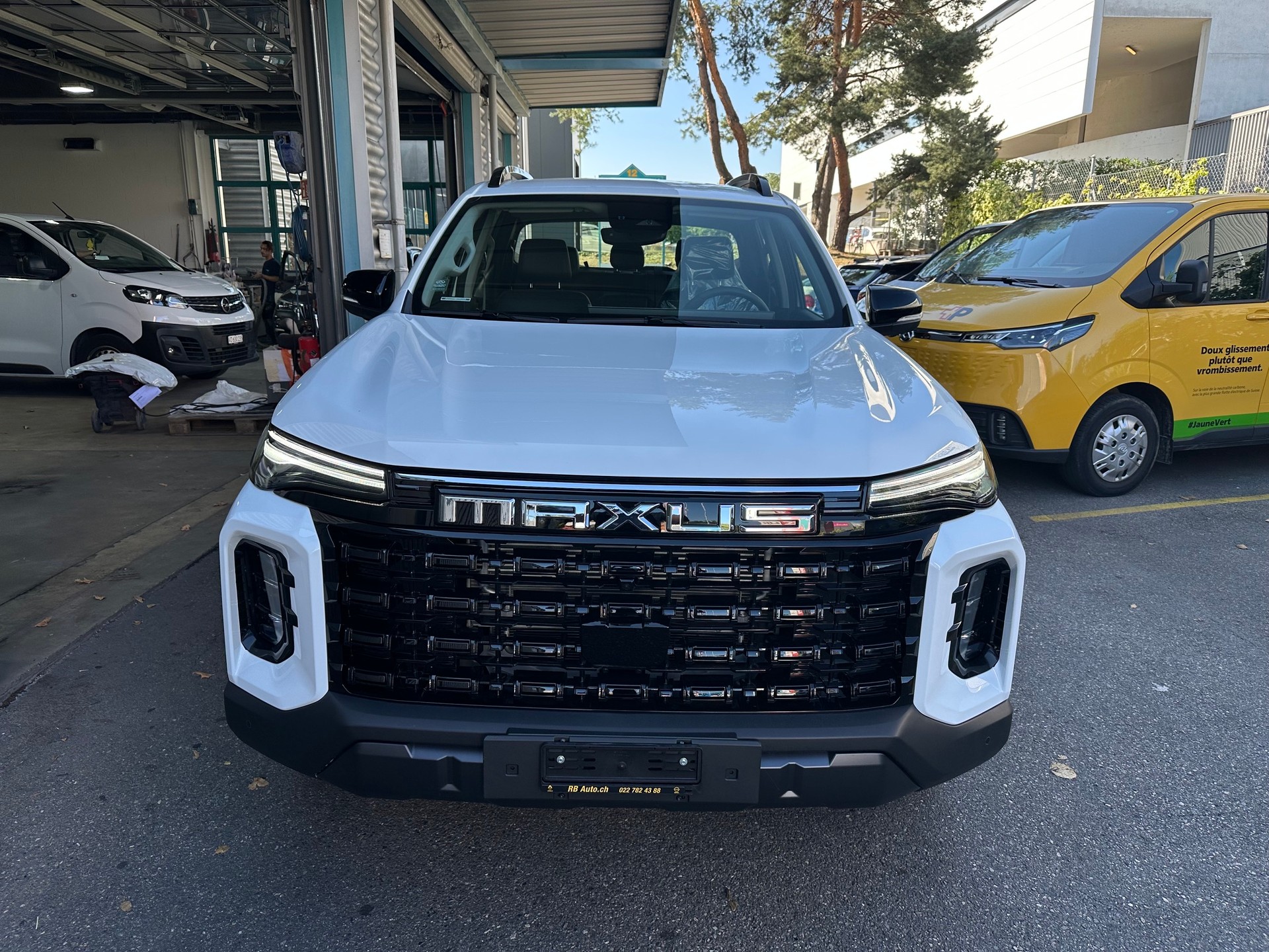 MAXUS T60 Max 2.0TDI 4x4 Automat-image-0