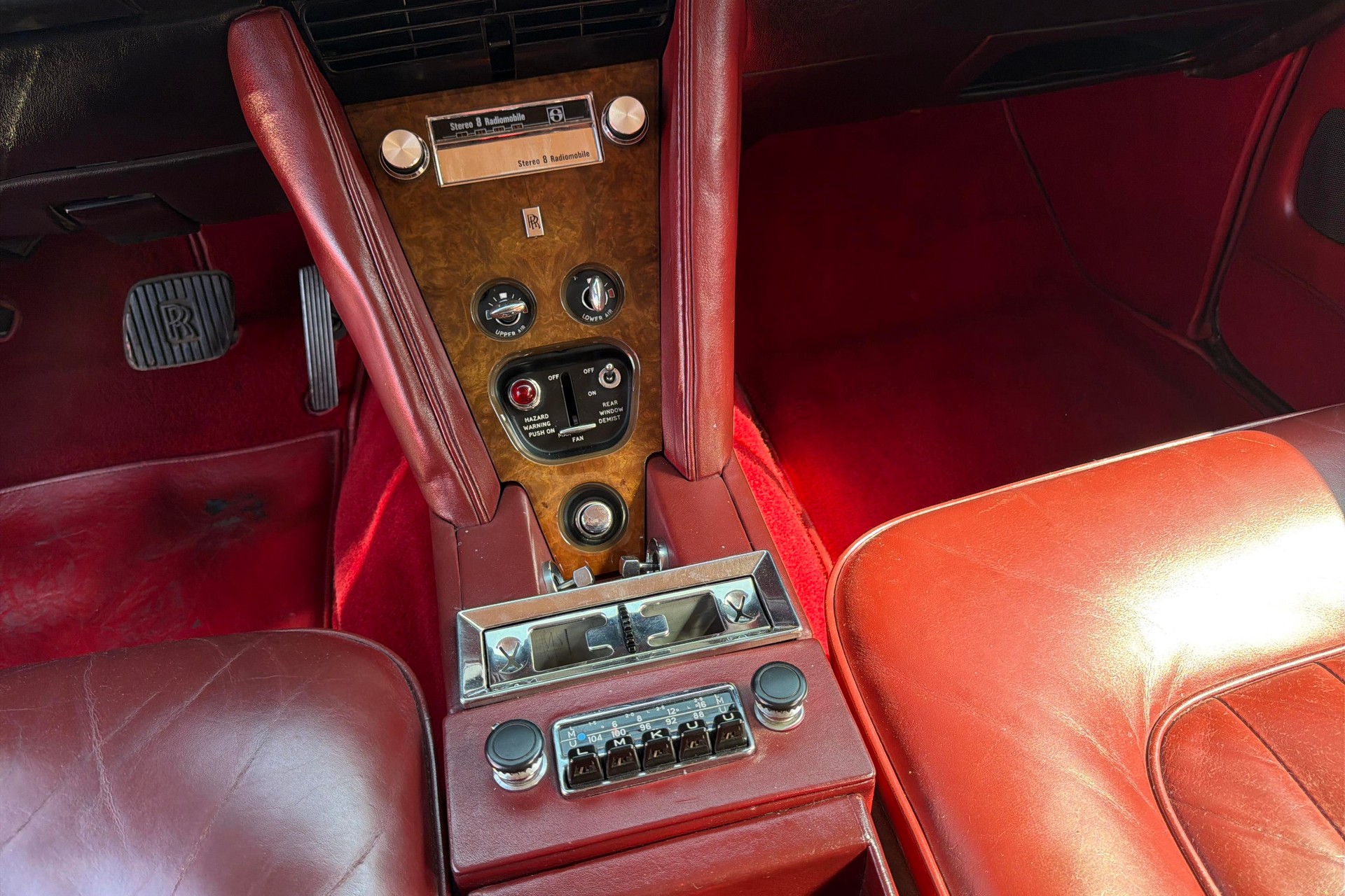 ROLLS-ROYCE Silver Shadow-image-13