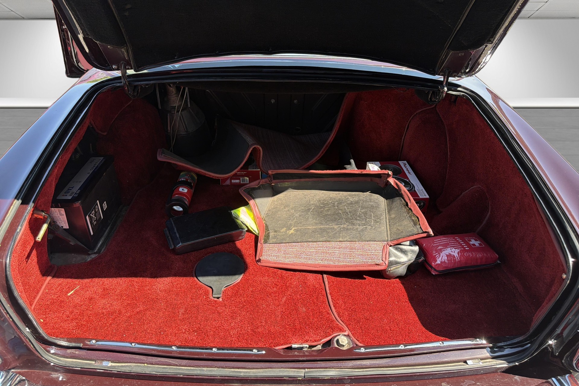 ROLLS-ROYCE Silver Shadow-image-17