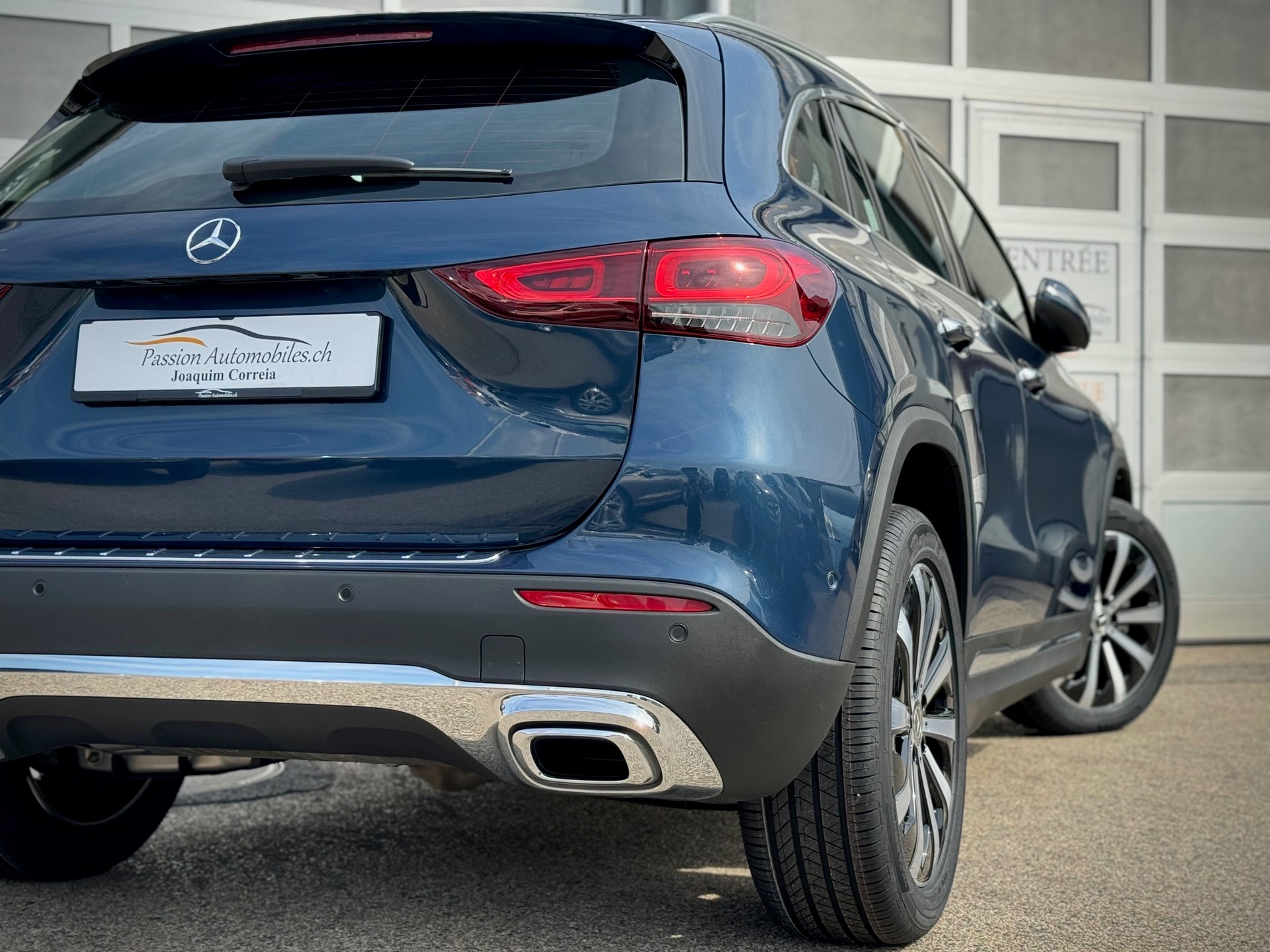 MERCEDES-BENZ GLA 180 Progressive 7G-DCT - Véhicule Suisse (CH)-image-5