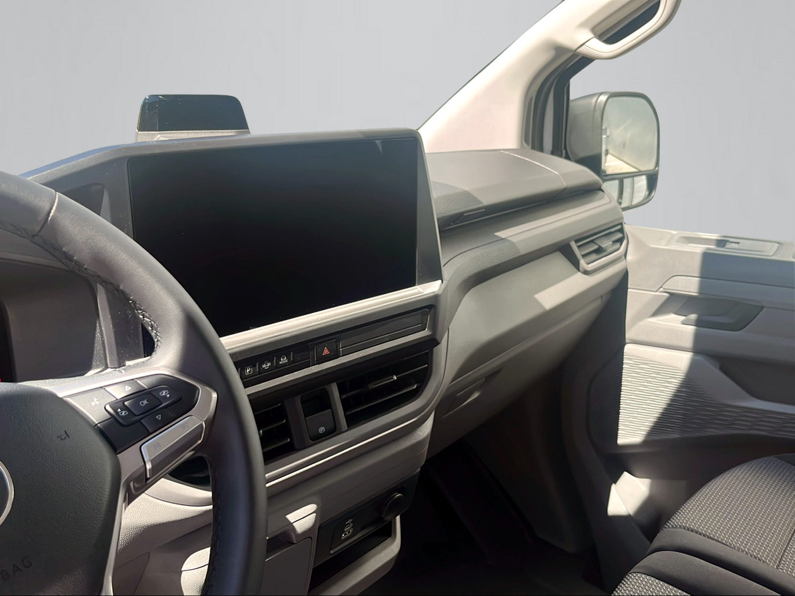 VW Transporter Kombi 2.0 TDI 4Motion Automat-image-5