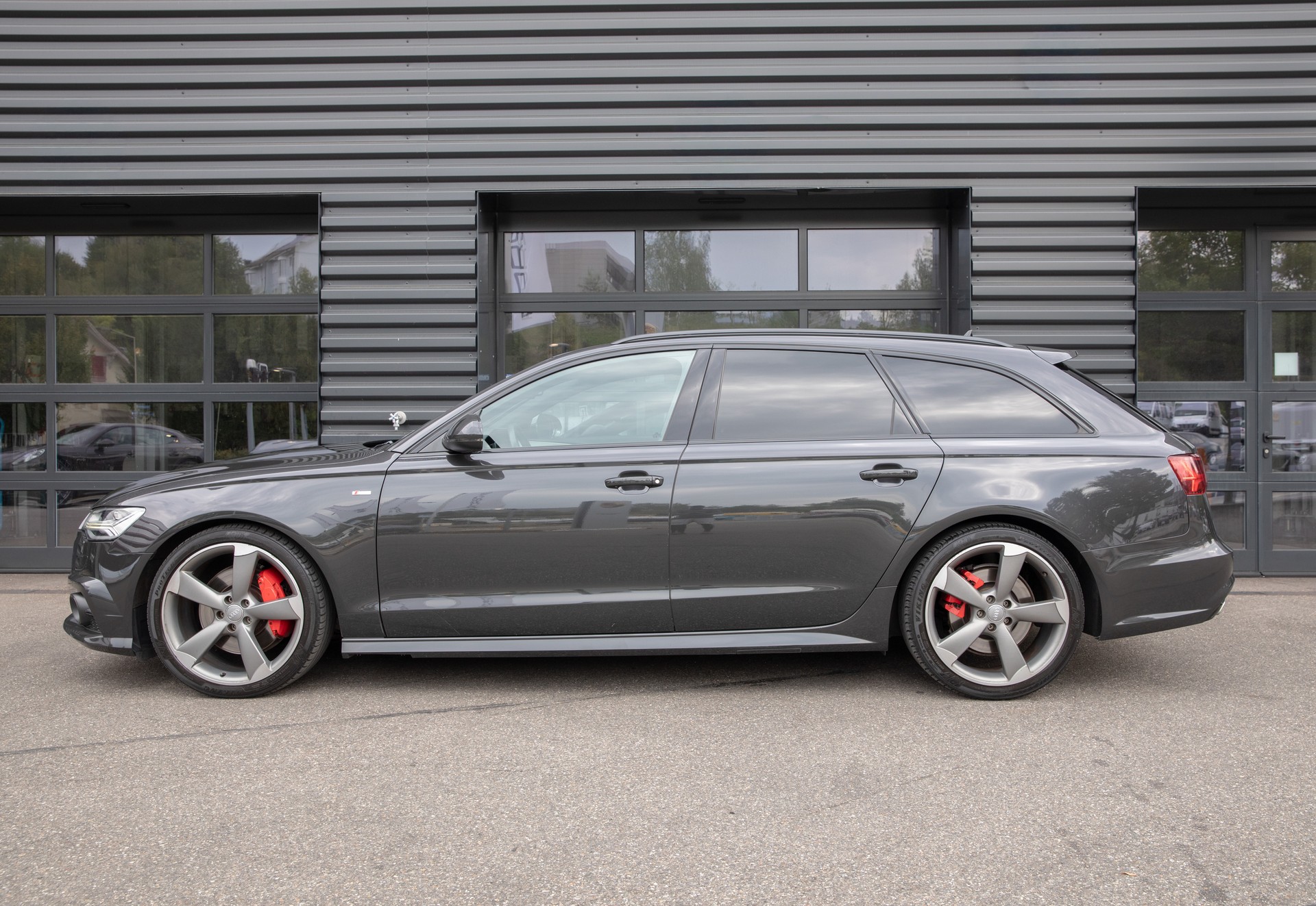 AUDI A6 Avant 3.0 TDI V6 quattro S-tronic-image-3