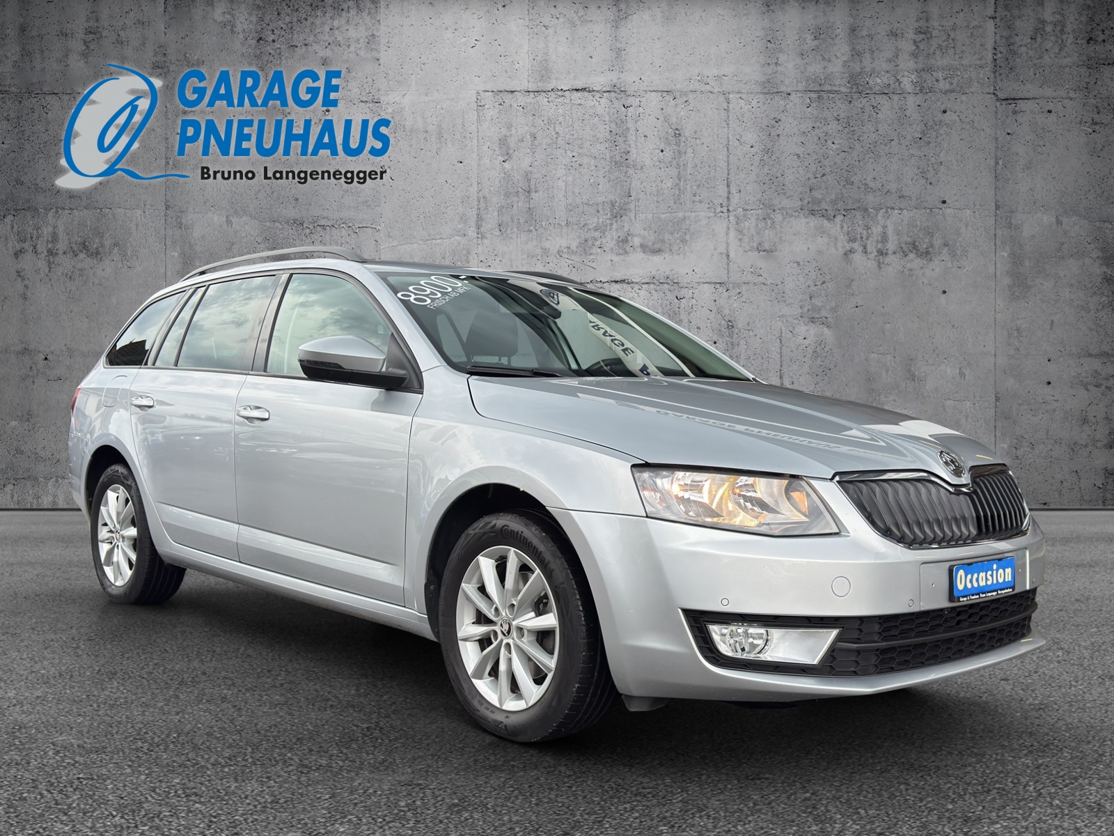 SKODA Octavia Combi 1.4 TSI Elegance DSG-image-0