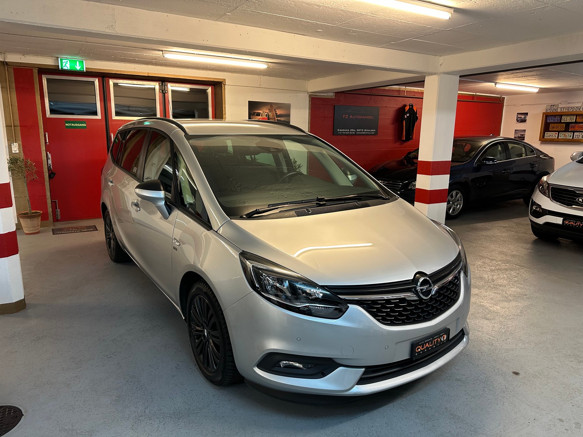 OPEL Zafira 1.6i Turbo 120 Years Automatic-image-0