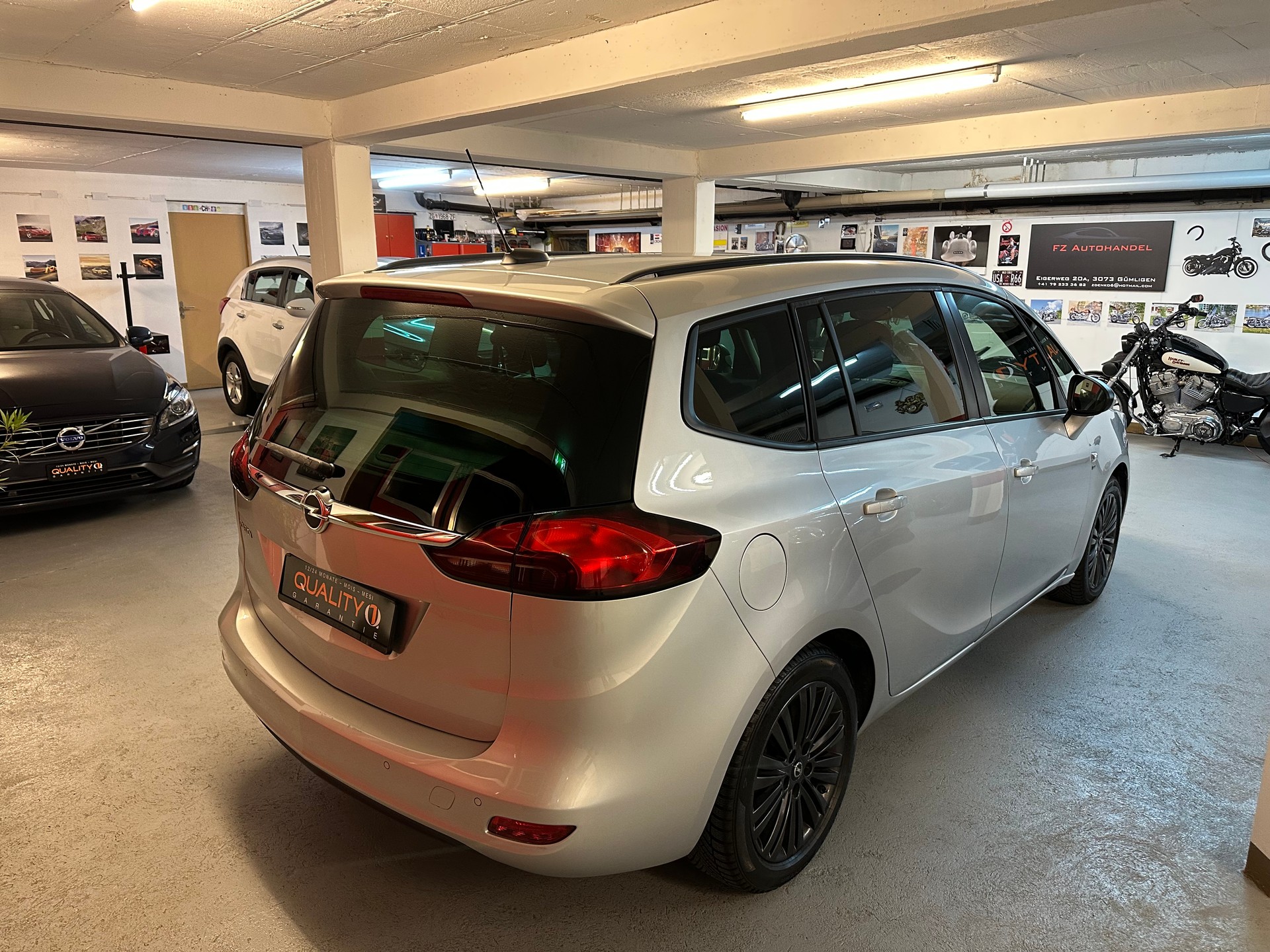 OPEL Zafira 1.6i Turbo 120 Years Automatic-image-5