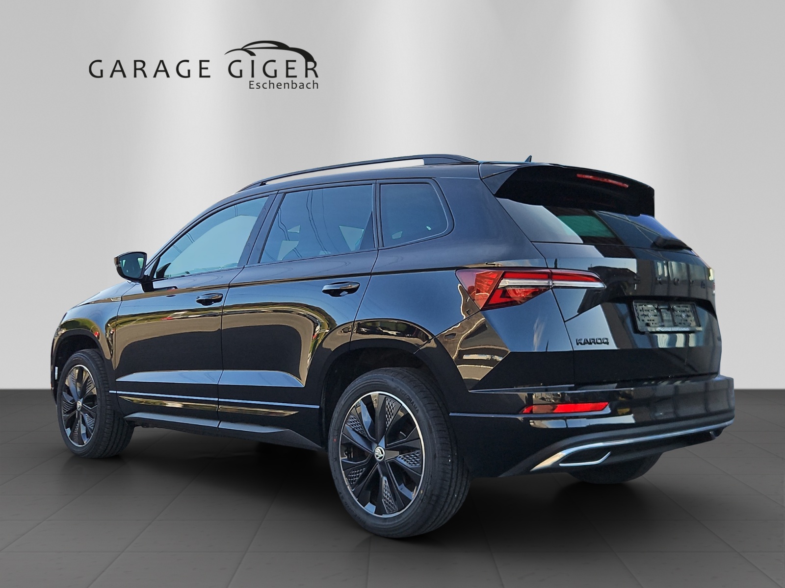 SKODA Karoq 2.0 TSI SportLine 4x4 DSG-image-2