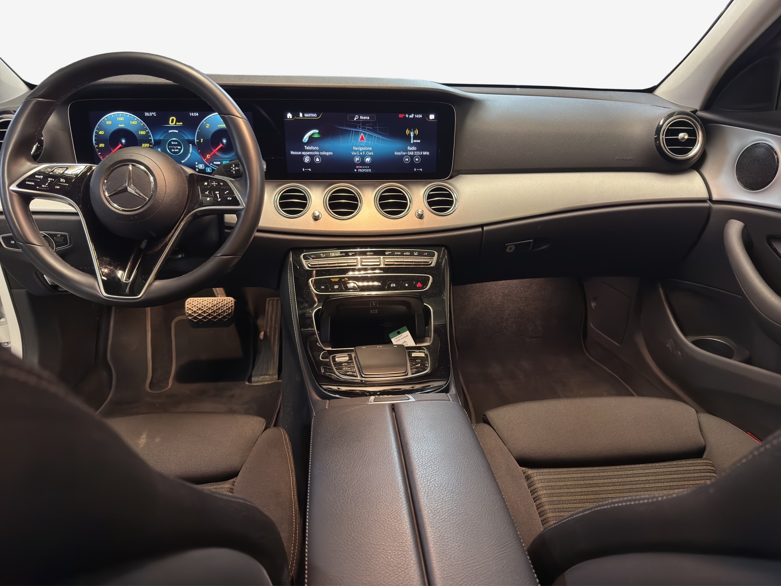 MERCEDES-BENZ E 220 d T 4Matic Swiss Star 9G-Tronic-image-10