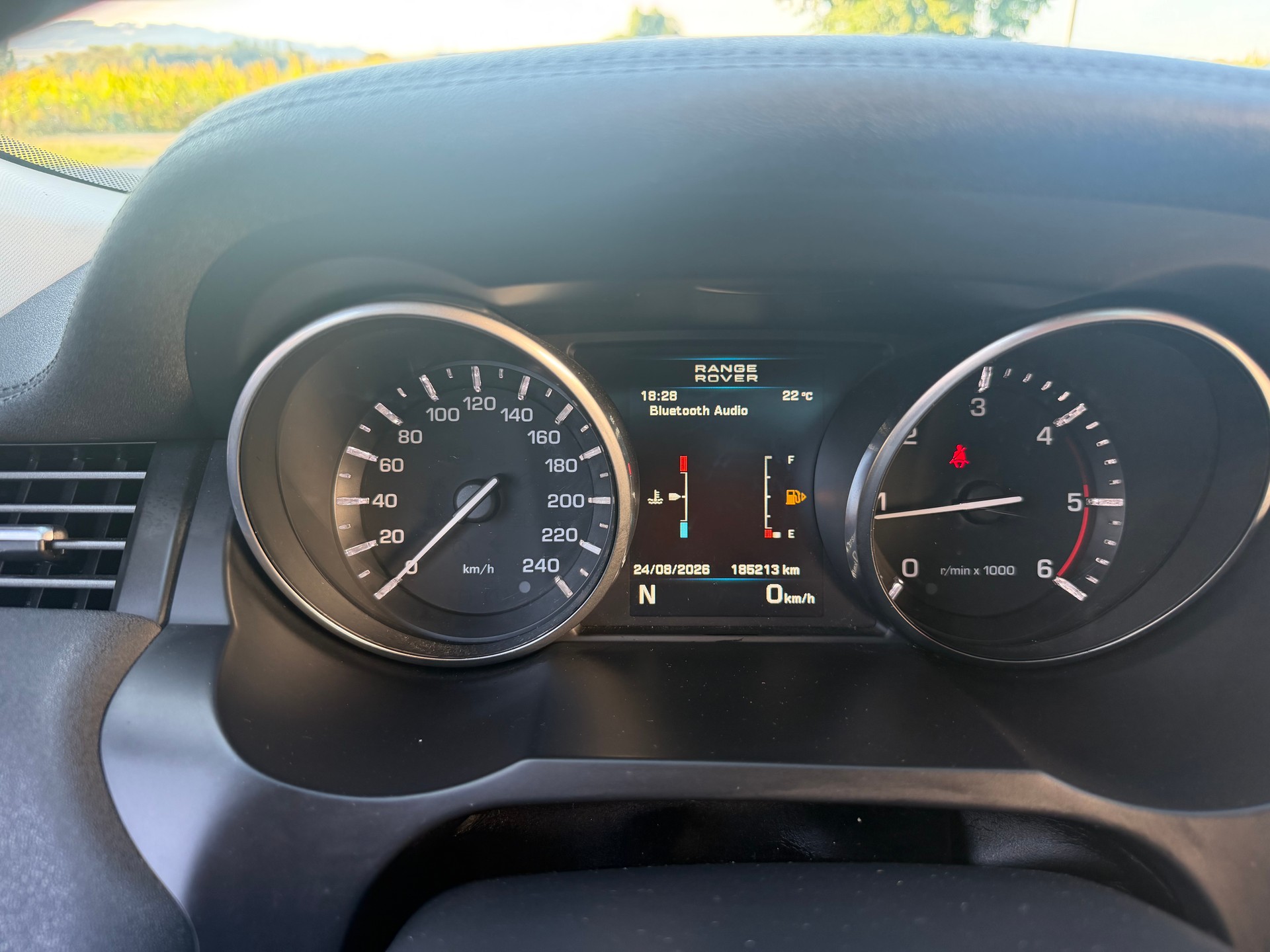 LAND ROVER Range Rover Evoque 2.2 TD4 Pure AT6-image-5