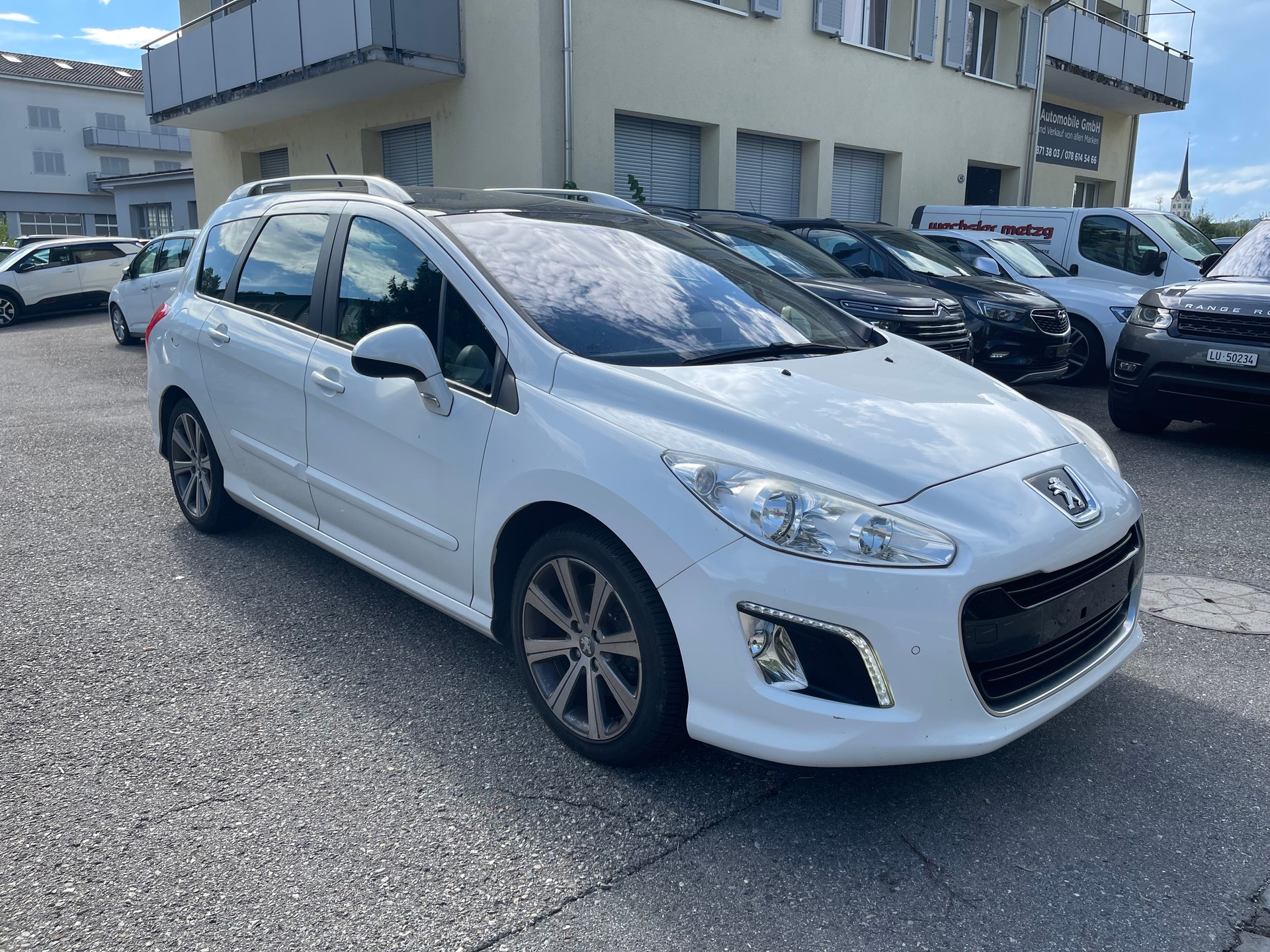 PEUGEOT 308 SW 1.6 16V Turbo Swiss Edition-image-5