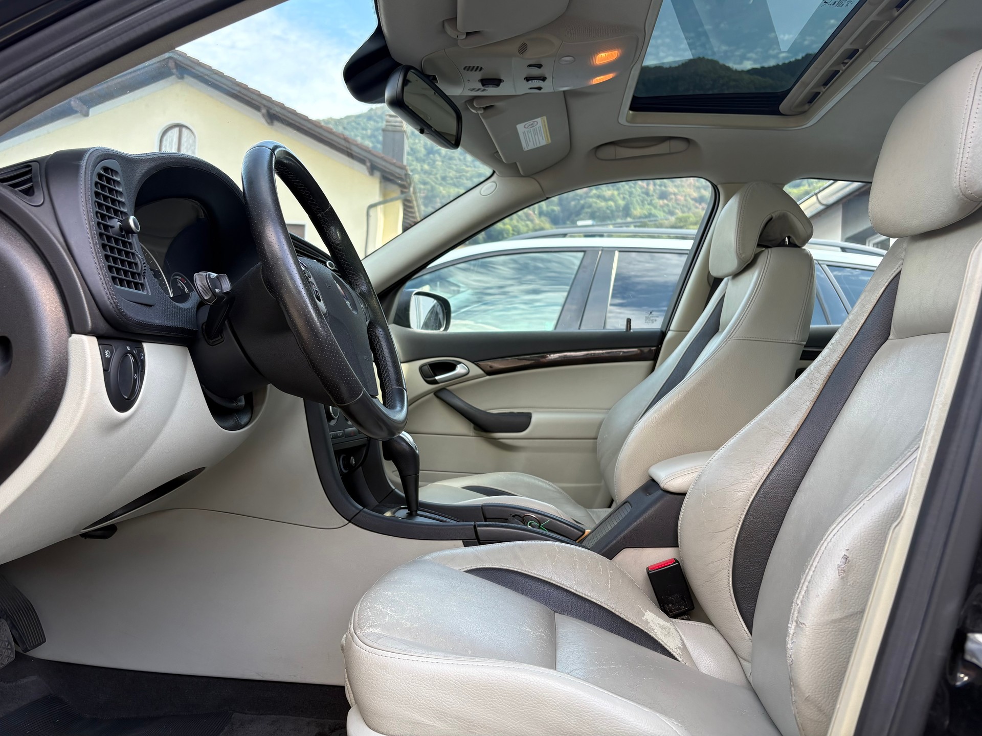 SAAB 9-3 2.8T V6 Aero XWD Automatic-image-10