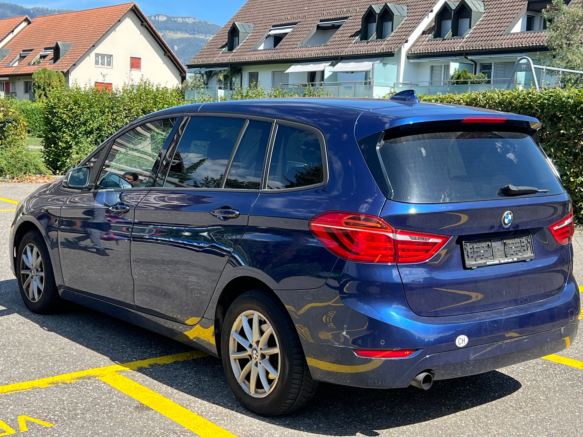 BMW 218i Gran Tourer M Sport Steptronic-image-3