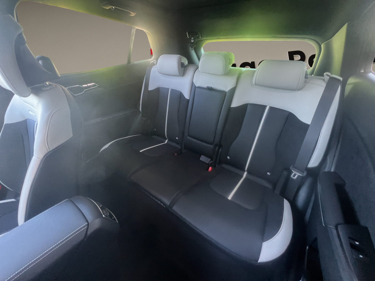 KIA Sportage 1.6 T-GDi Hybrid GT-Line-image-18