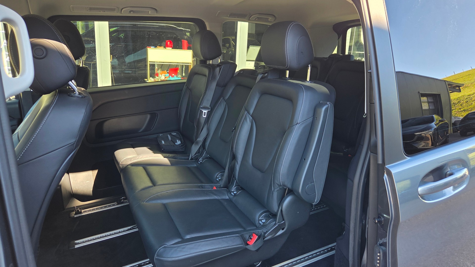 MERCEDES-BENZ V300d Court 4Matic-image-8