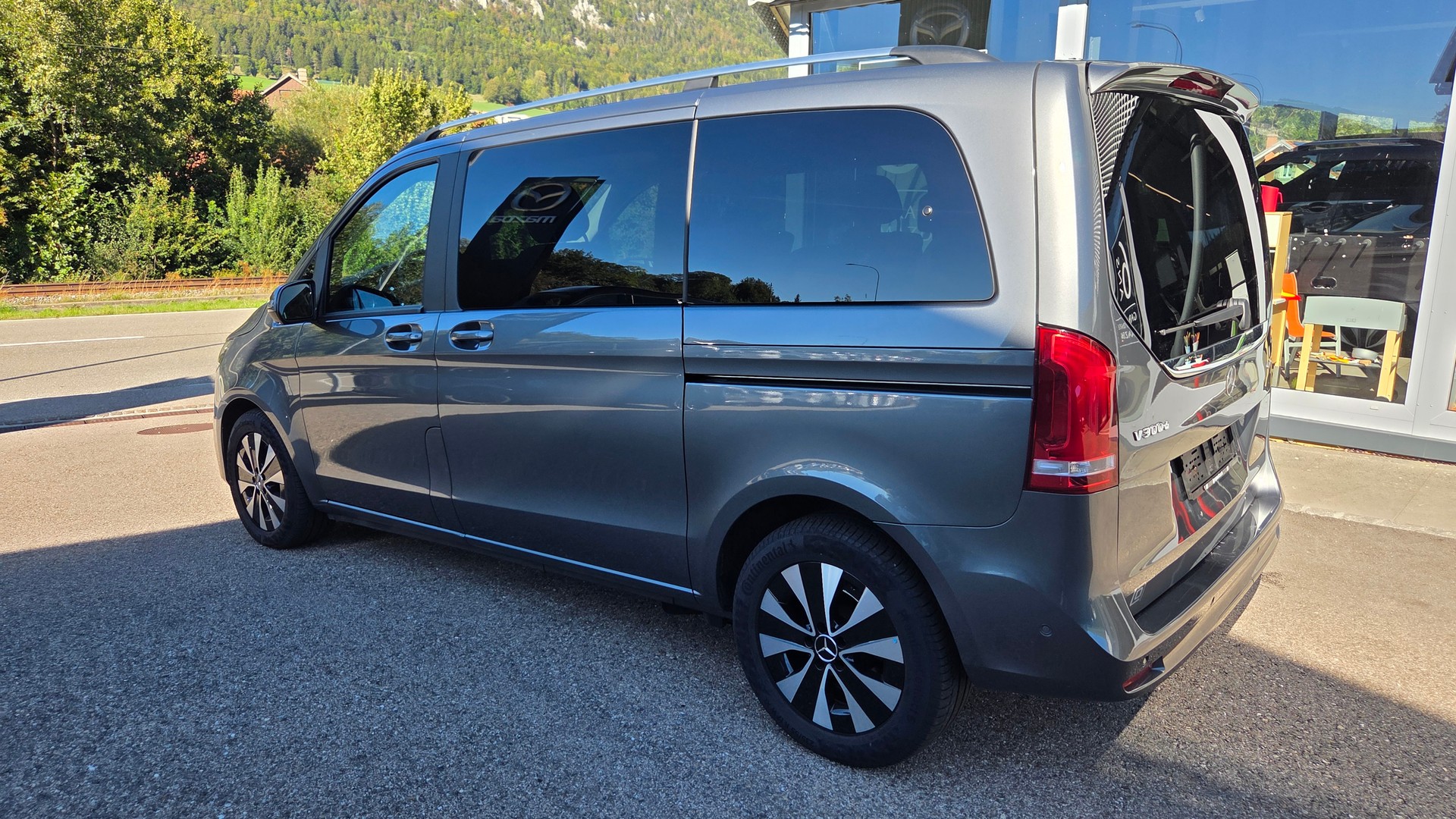 MERCEDES-BENZ V300d Court 4Matic-image-6