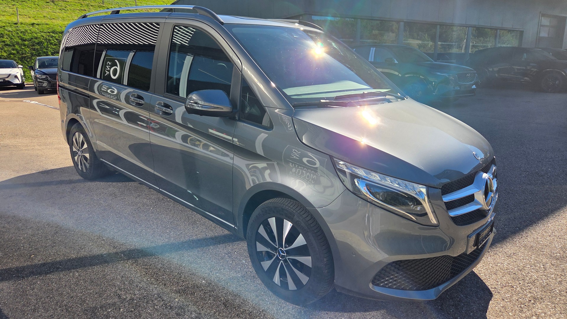 MERCEDES-BENZ V300d Court 4Matic-image-3