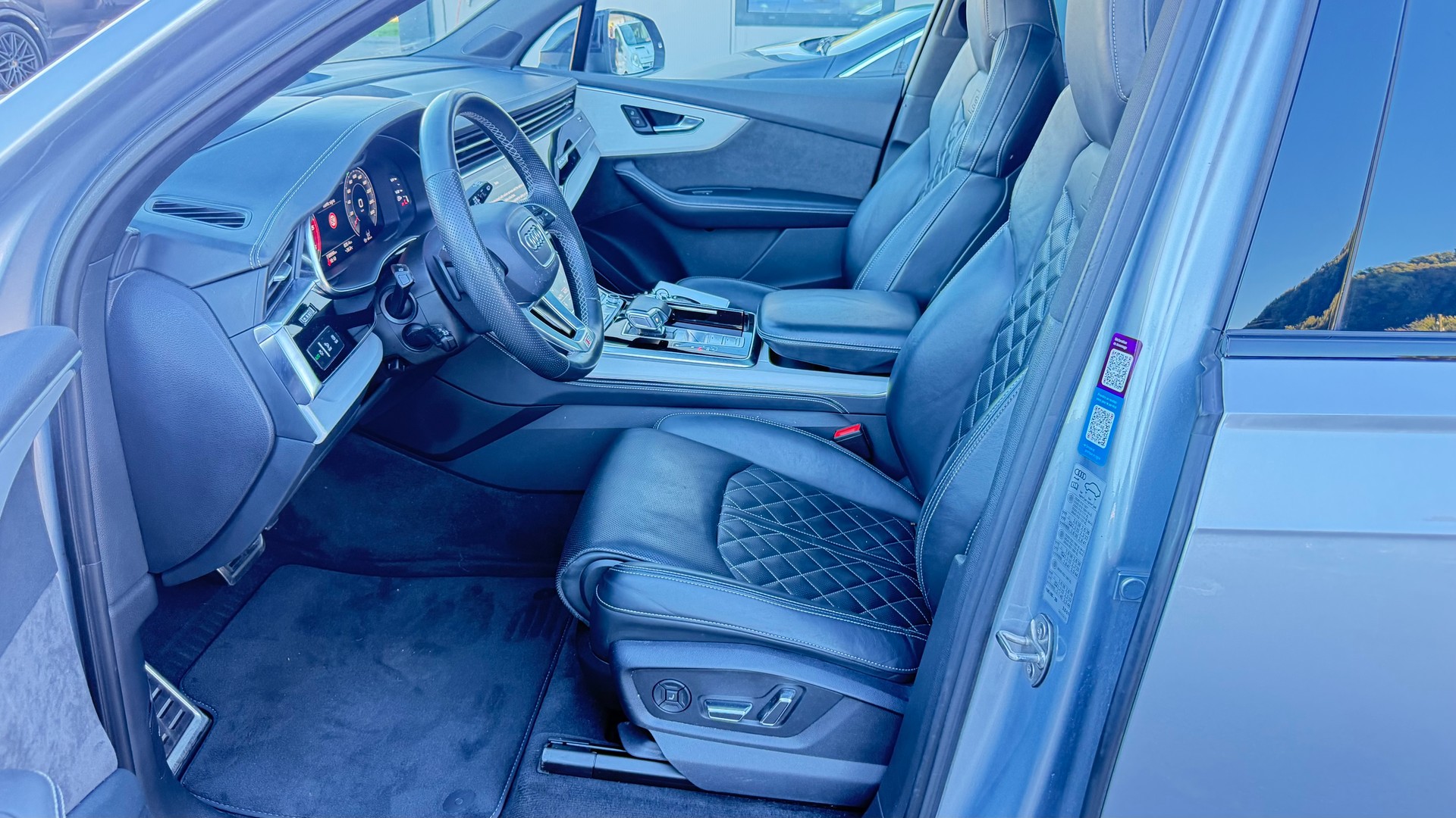 AUDI Q7 50 TDI quattro S Line tiptronic-image-10