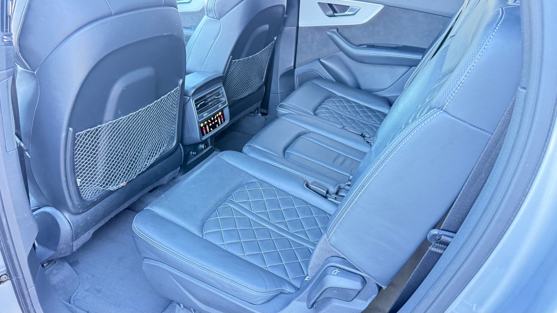 AUDI Q7 50 TDI quattro S Line tiptronic-image-11