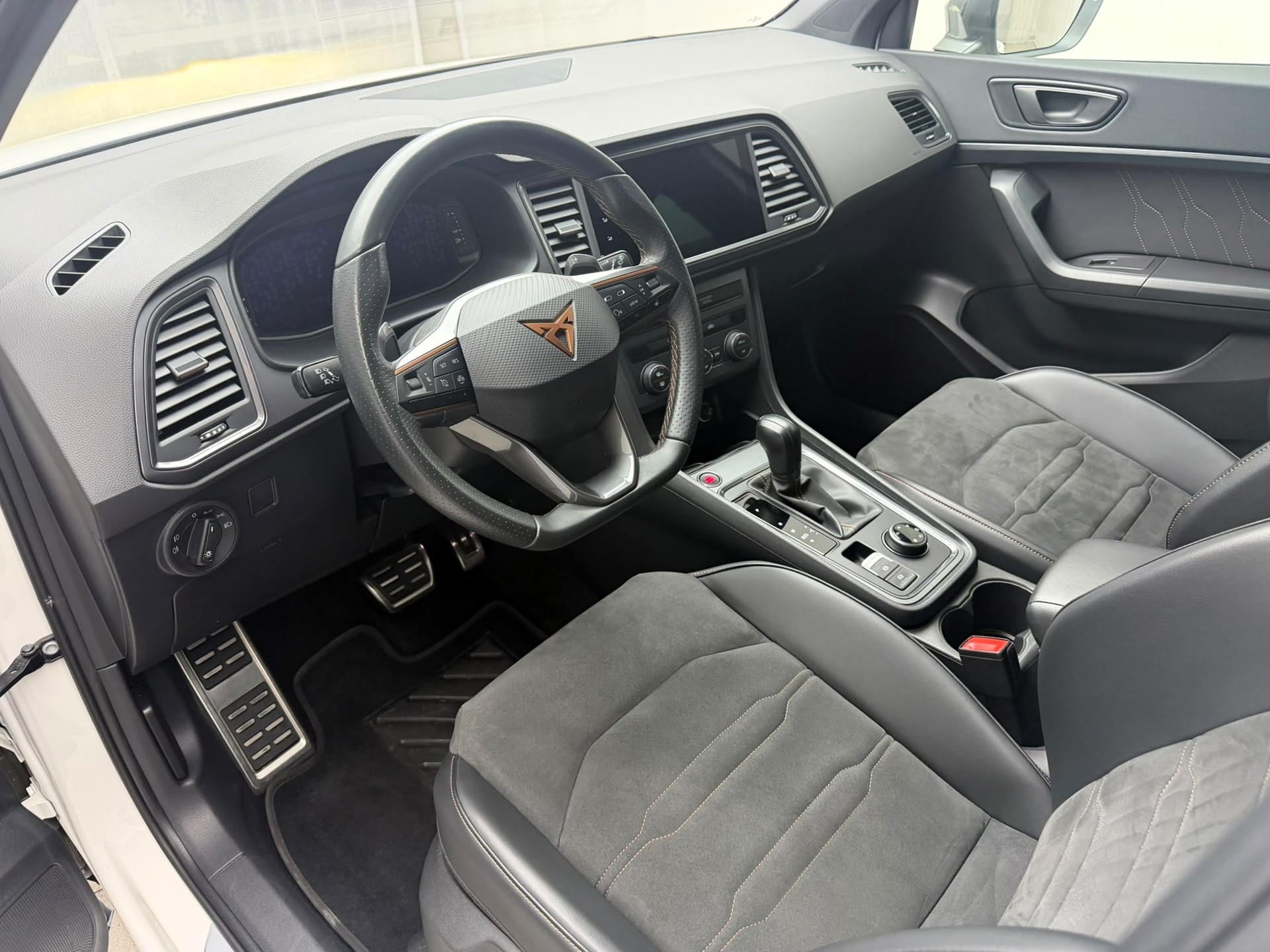 CUPRA Ateca 2.0TSI VZ 4Drive DSG-image-10