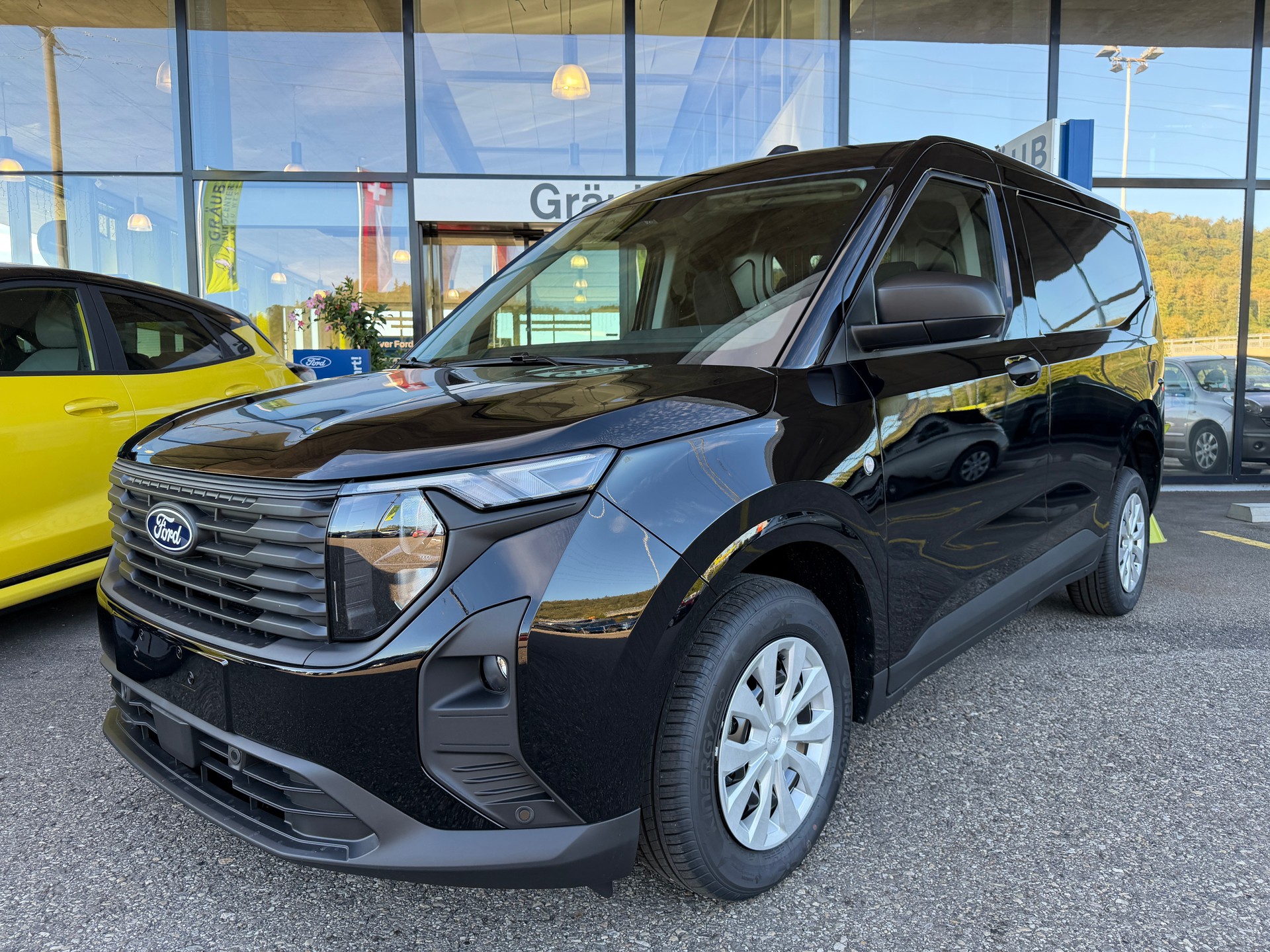 FORD Transit Courier Van 1.0 EcoBoost Trend Automat-image-0