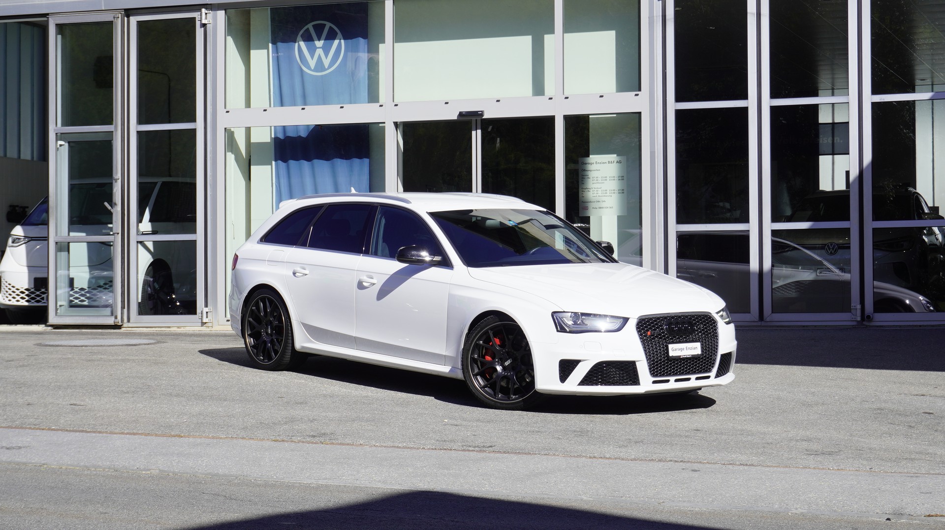 AUDI RS4 Avant 4.2 FSI V8 quattro S-tronic-image-0