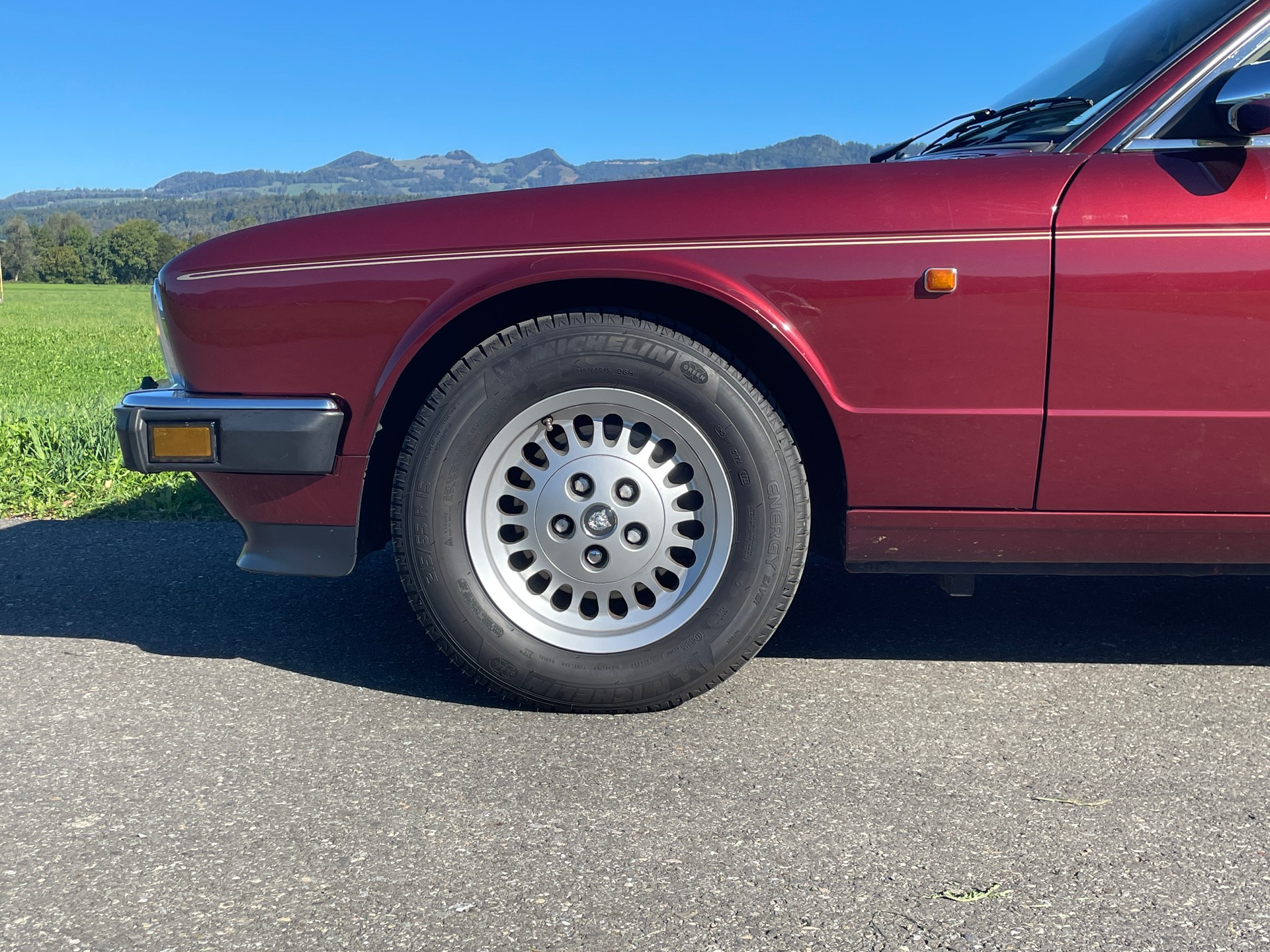 JAGUAR XJ6 4.0 Sovereign-image-8