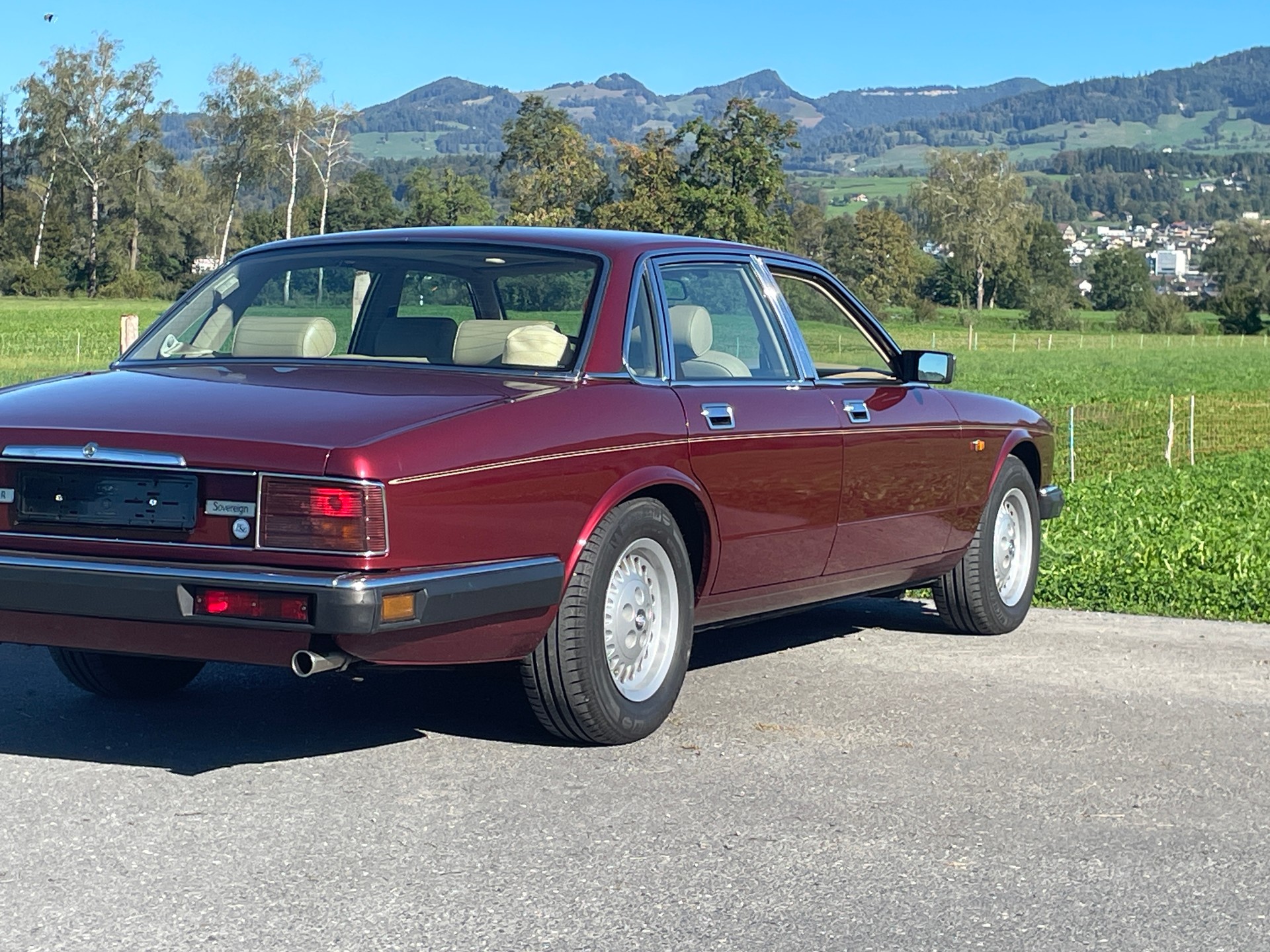 JAGUAR XJ6 4.0 Sovereign-image-7