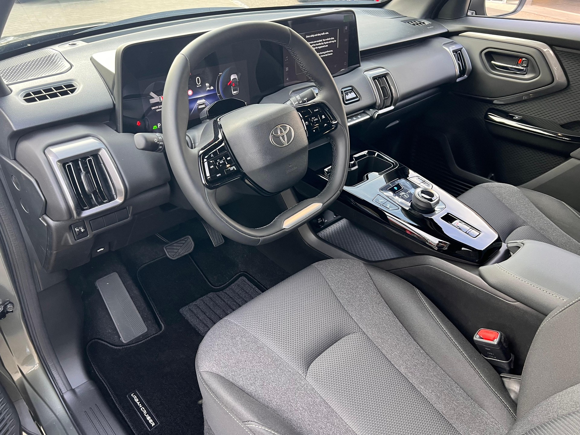 TOYOTA Urban Cruiser Trend AWD-image-7