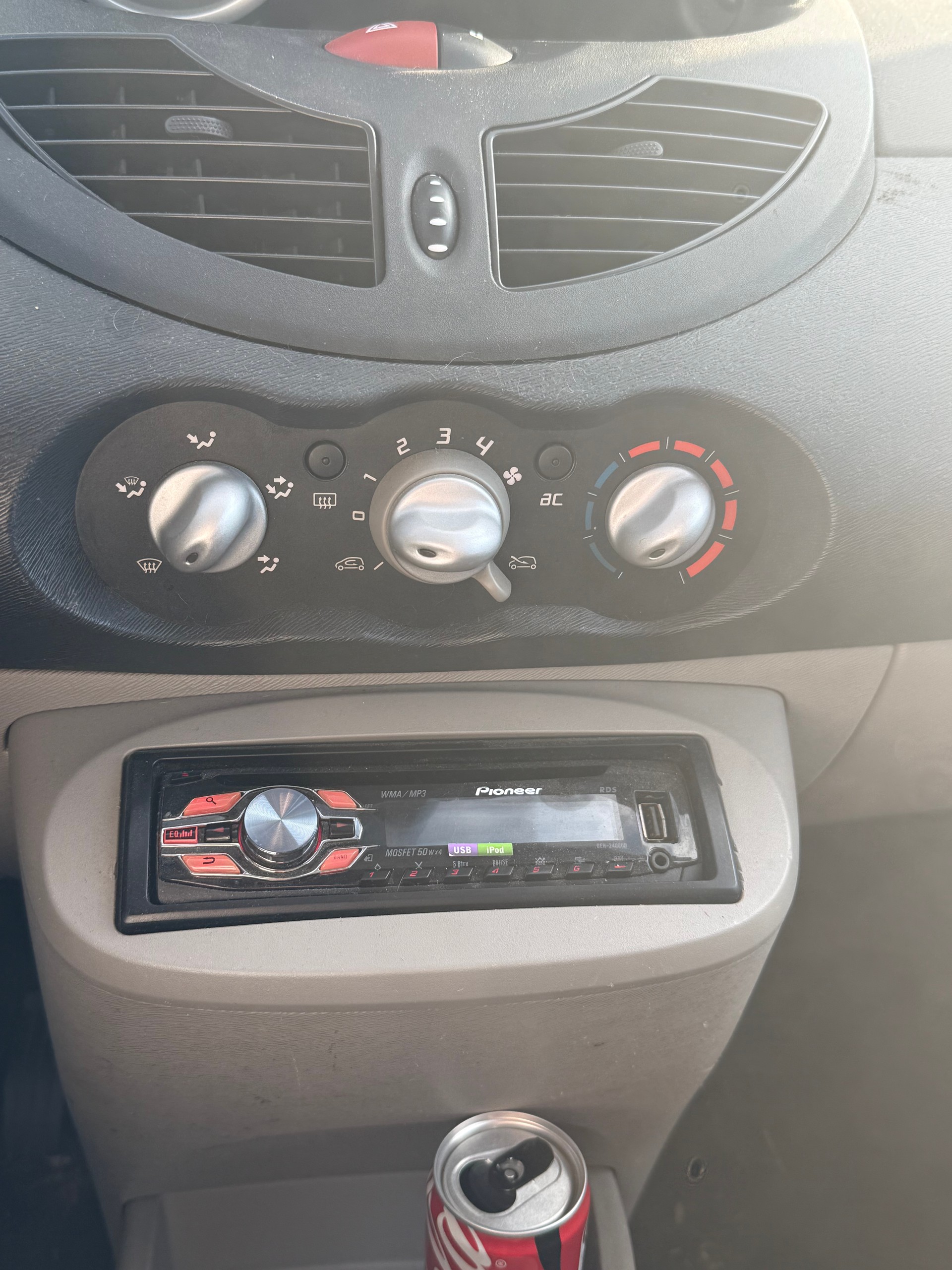 RENAULT Twingo 1.2 16V Initiale Quickshift-image-5