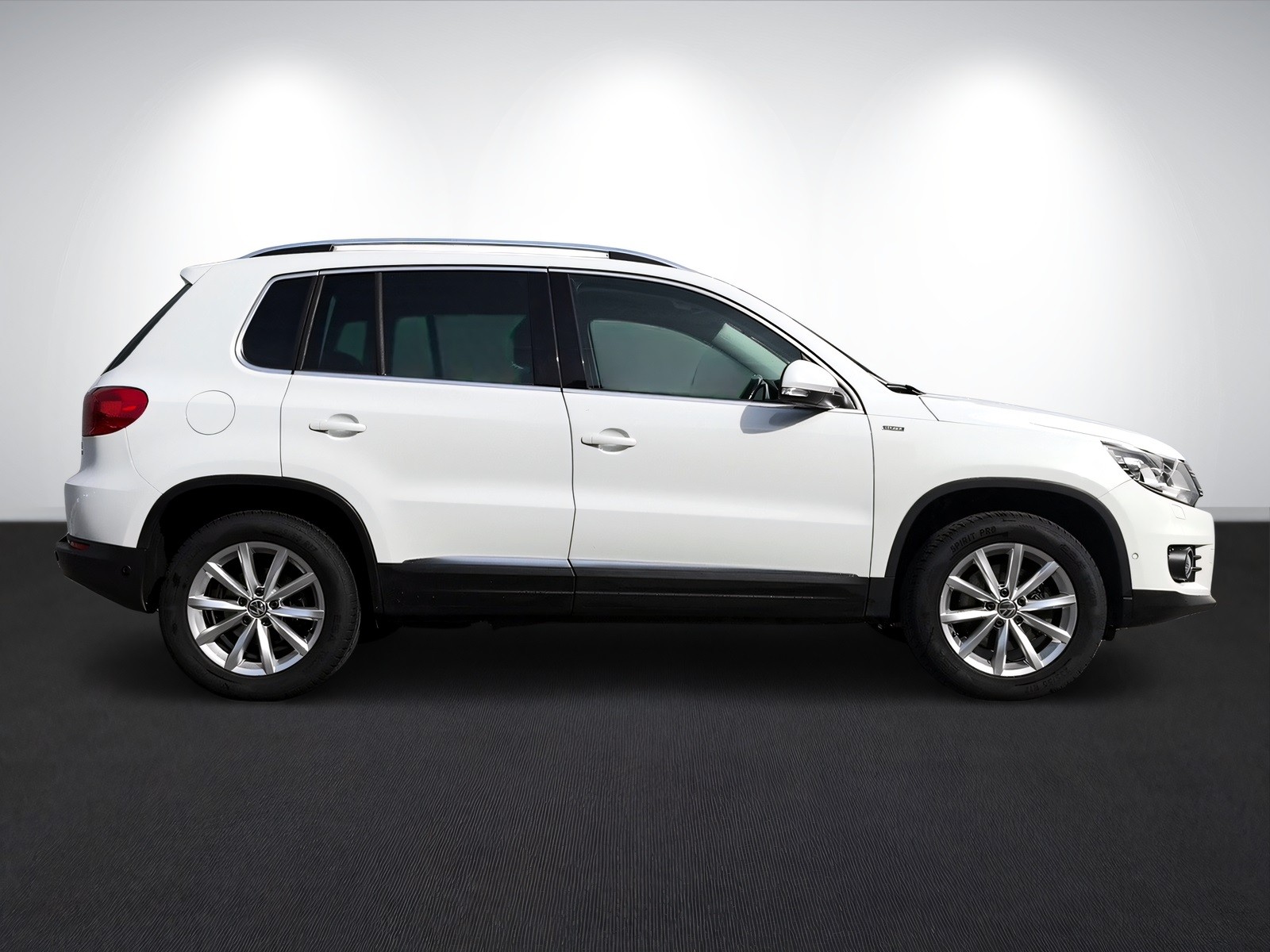 VW Tiguan 2.0 TSI Sport&Style 4Motion DSG-image-4