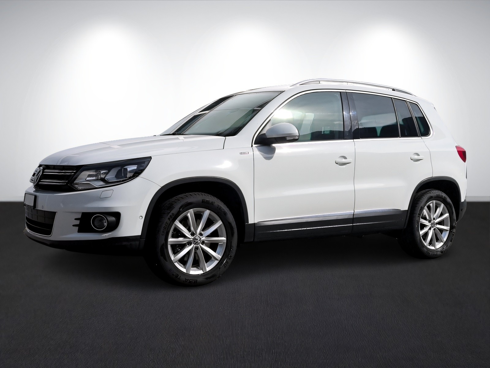 VW Tiguan 2.0 TSI Sport&Style 4Motion DSG-image-5