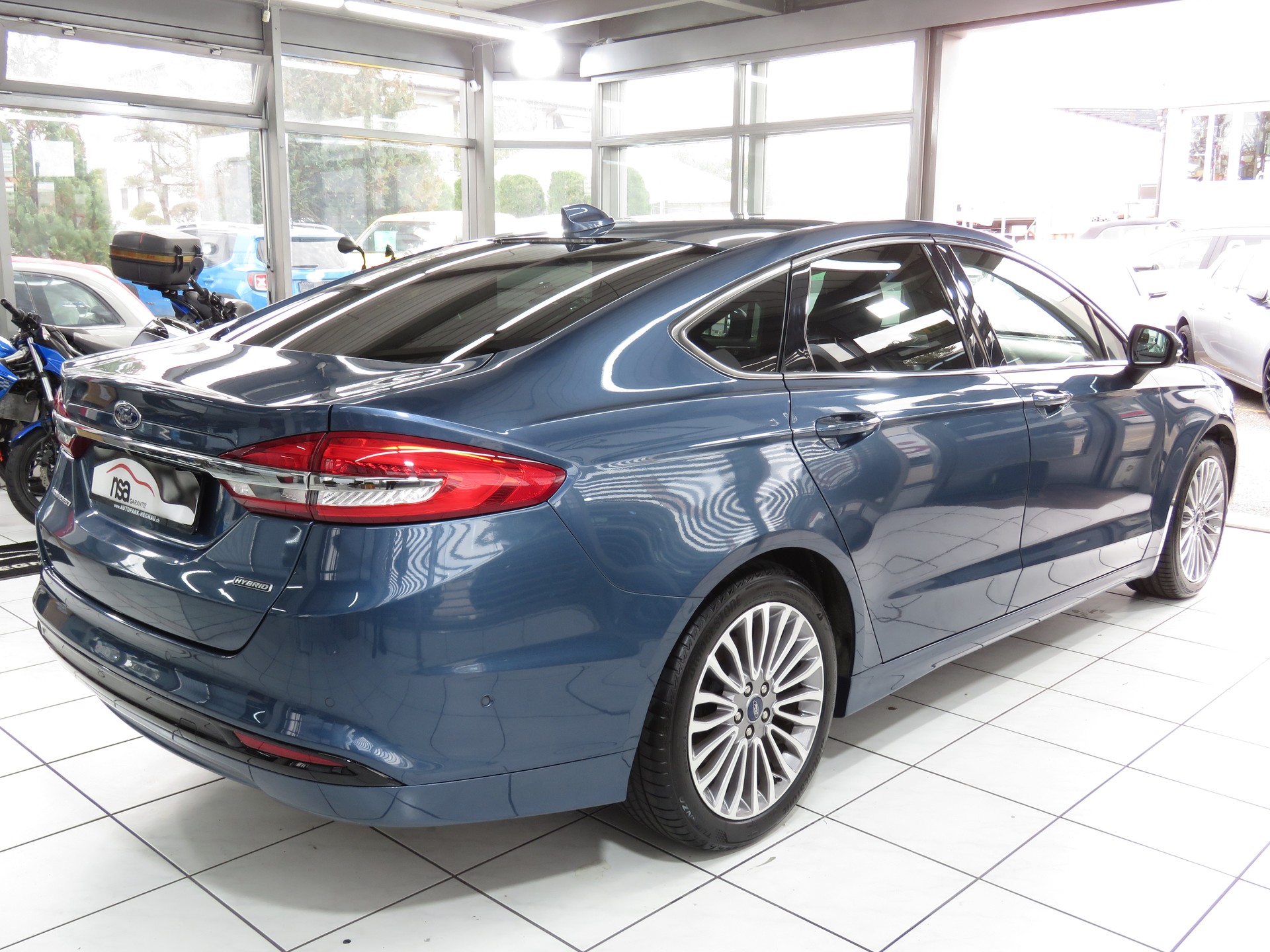 FORD Mondeo 2.0 HEV Titanium eCVT (Automat)-image-3