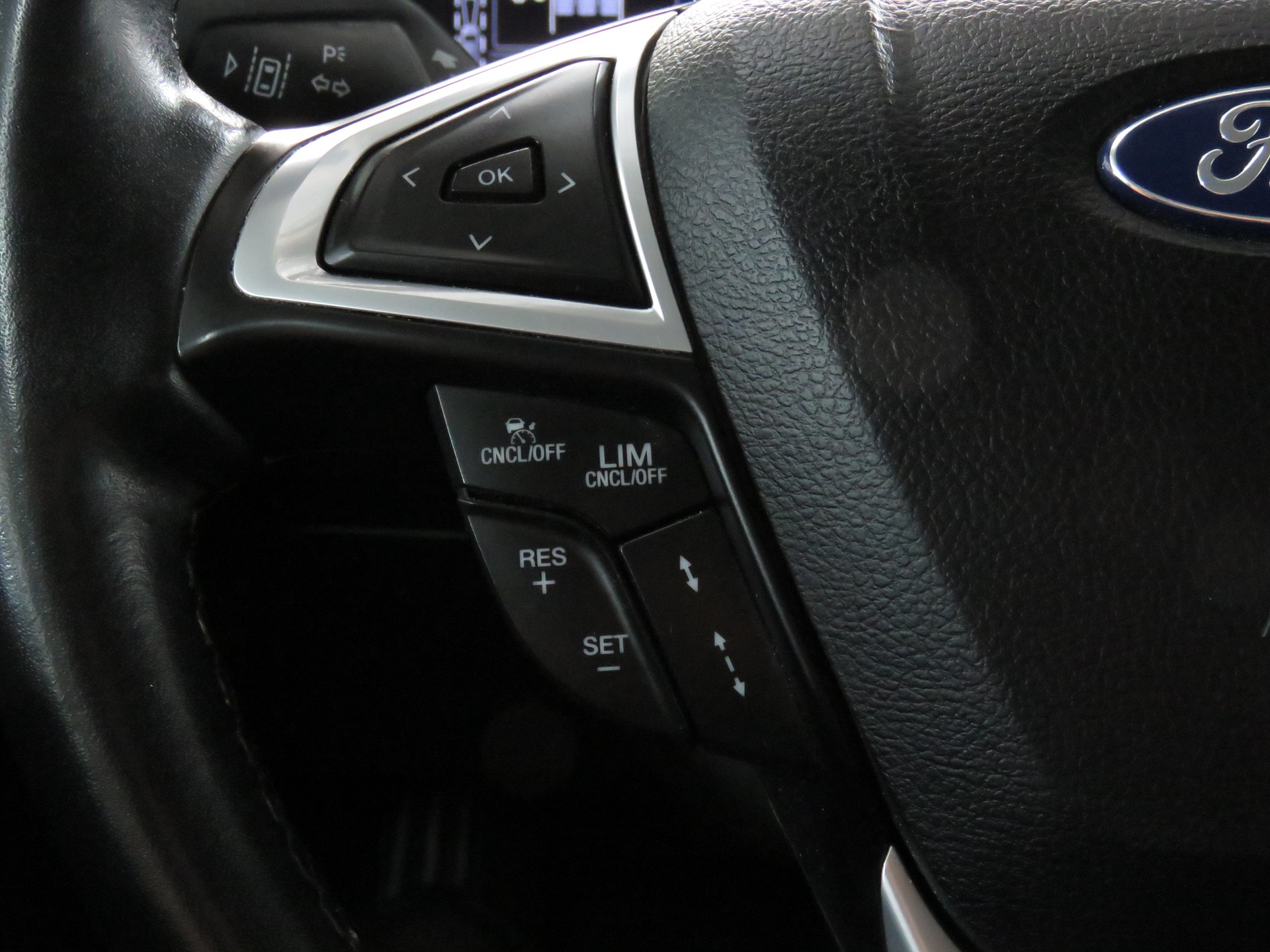 FORD Mondeo 2.0 HEV Titanium eCVT (Automat)-image-20