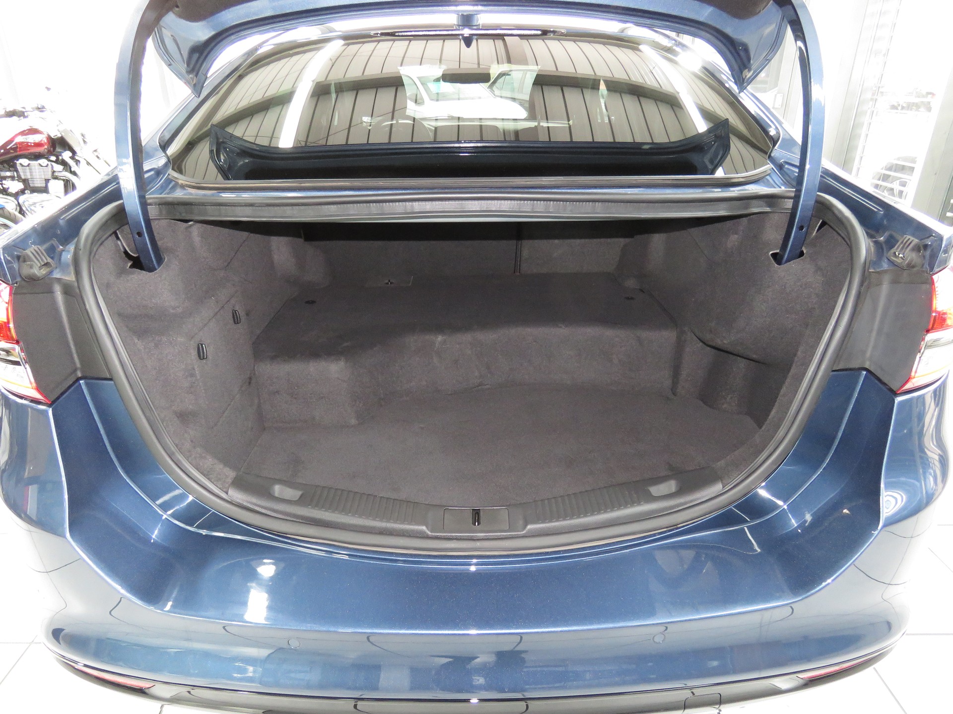 FORD Mondeo 2.0 HEV Titanium eCVT (Automat)-image-9