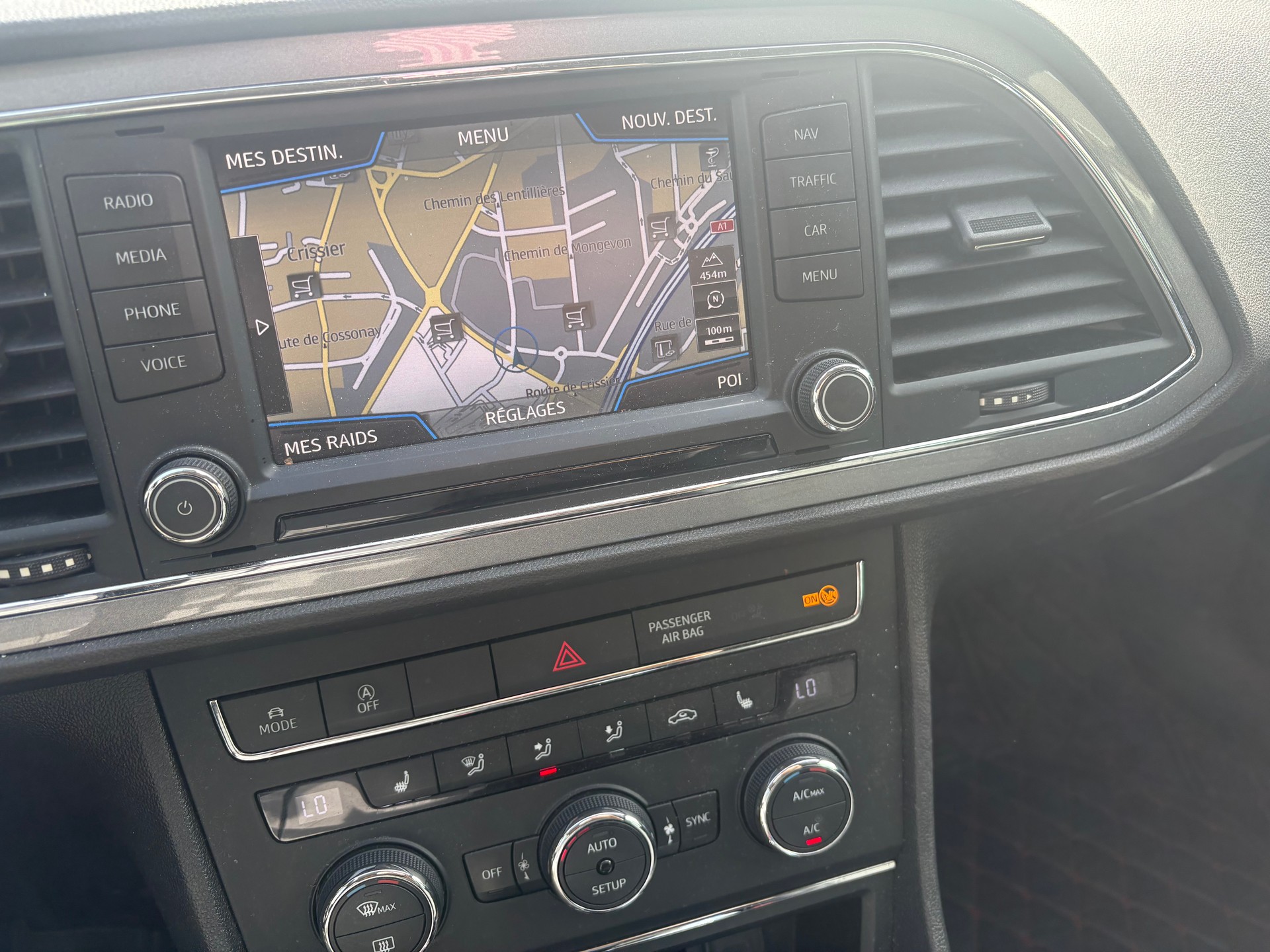 SEAT Leon ST 2.0 TDI FR-image-7