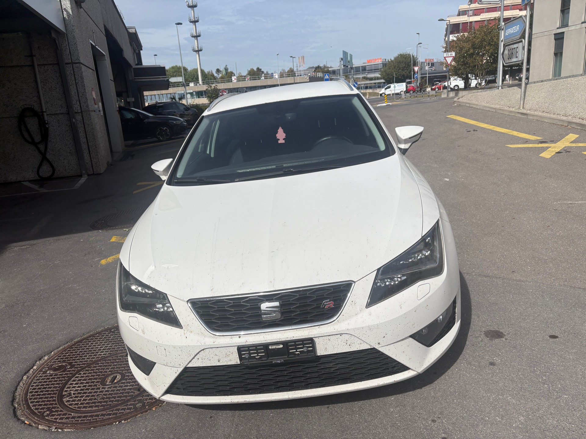 SEAT Leon ST 2.0 TDI FR-image-1