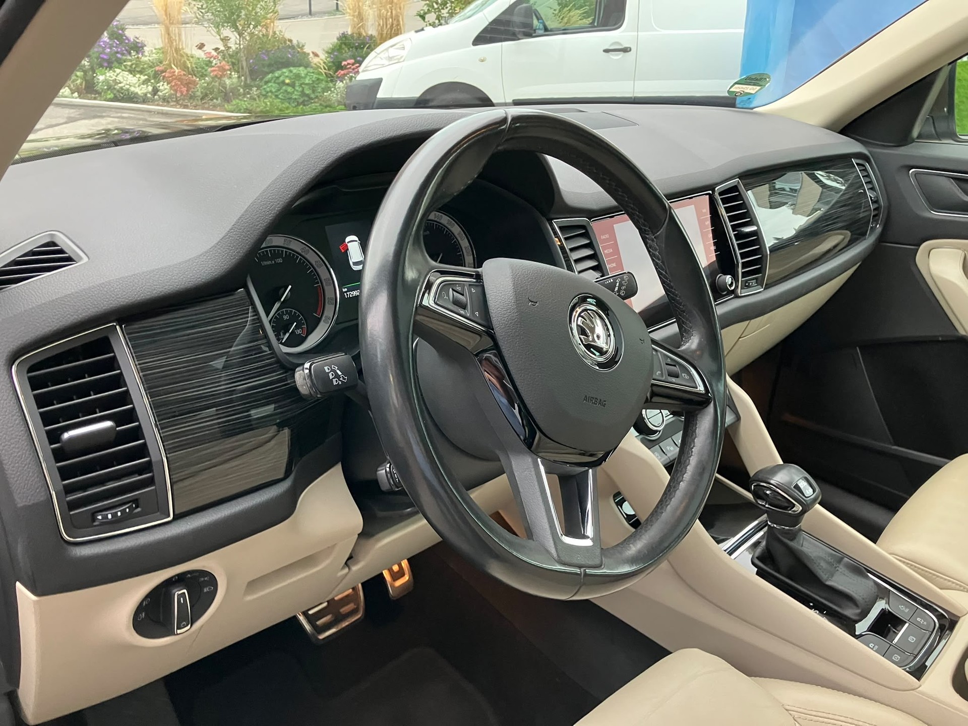SKODA Kodiaq 2.0 TDI CR Style 4x4 DSG-image-9