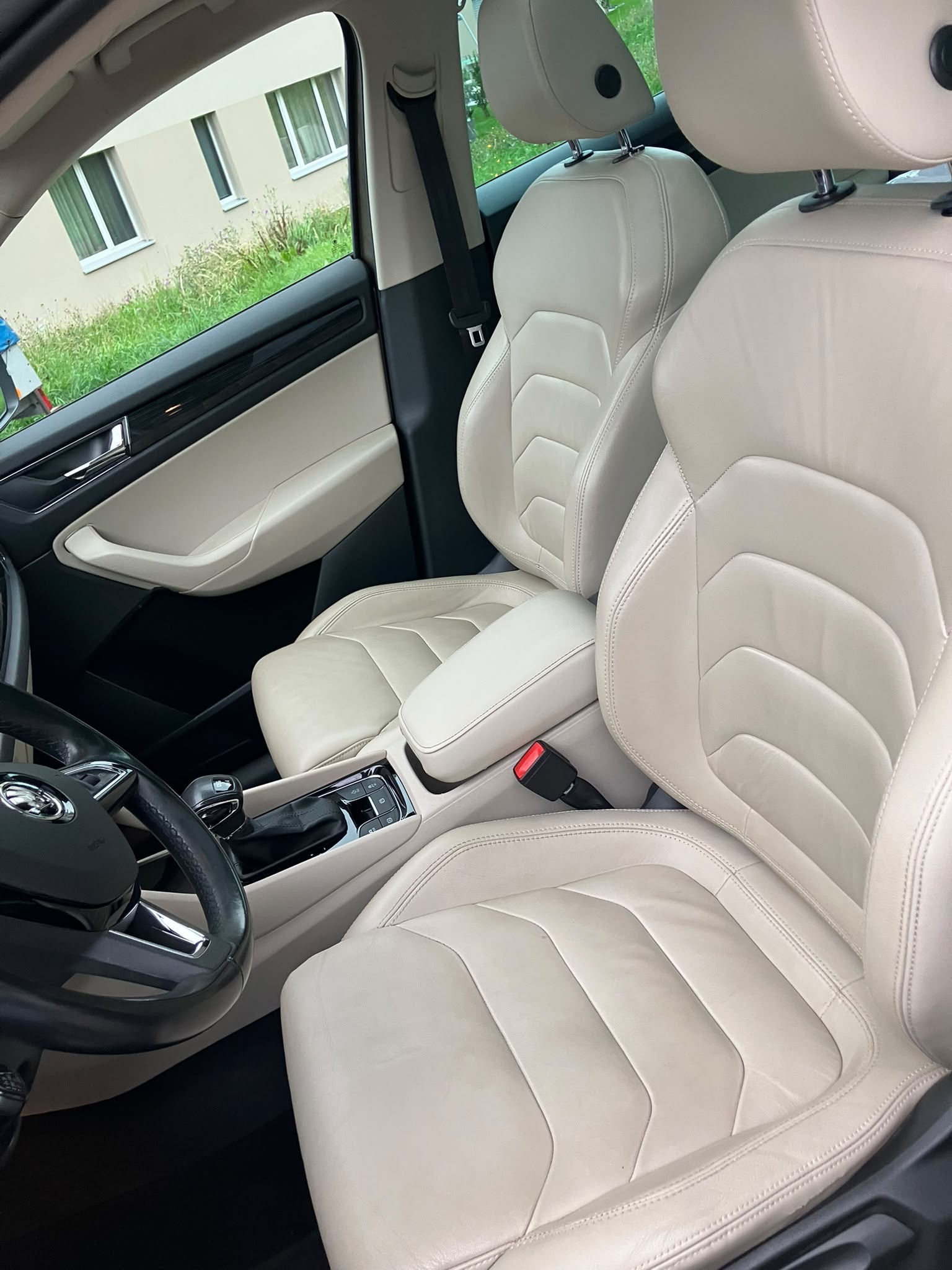SKODA Kodiaq 2.0 TDI CR Style 4x4 DSG-showroom-element-1