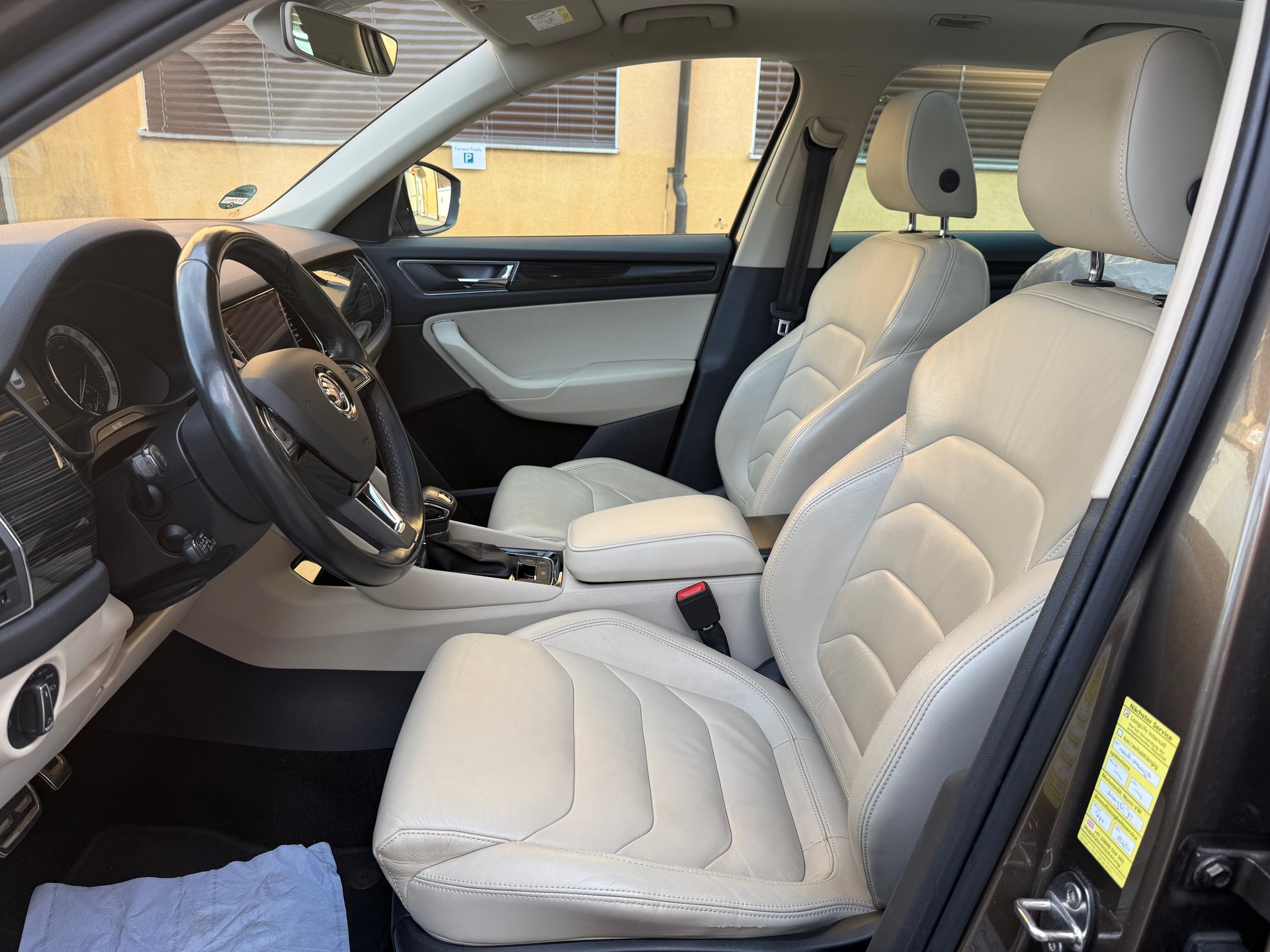 SKODA Kodiaq 2.0 TDI CR Style 4x4 DSG-image-10