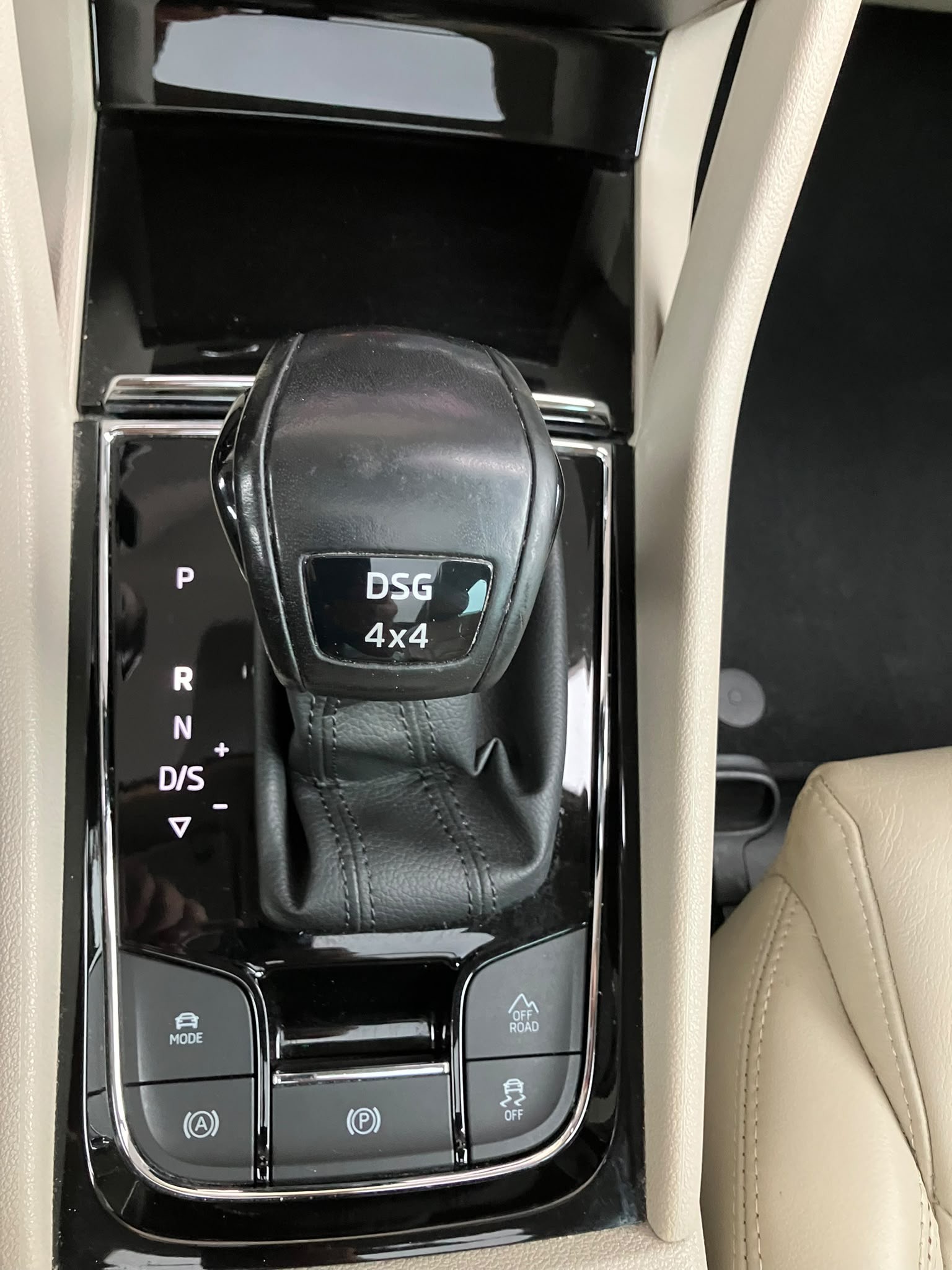 SKODA Kodiaq 2.0 TDI CR Style 4x4 DSG-image-10