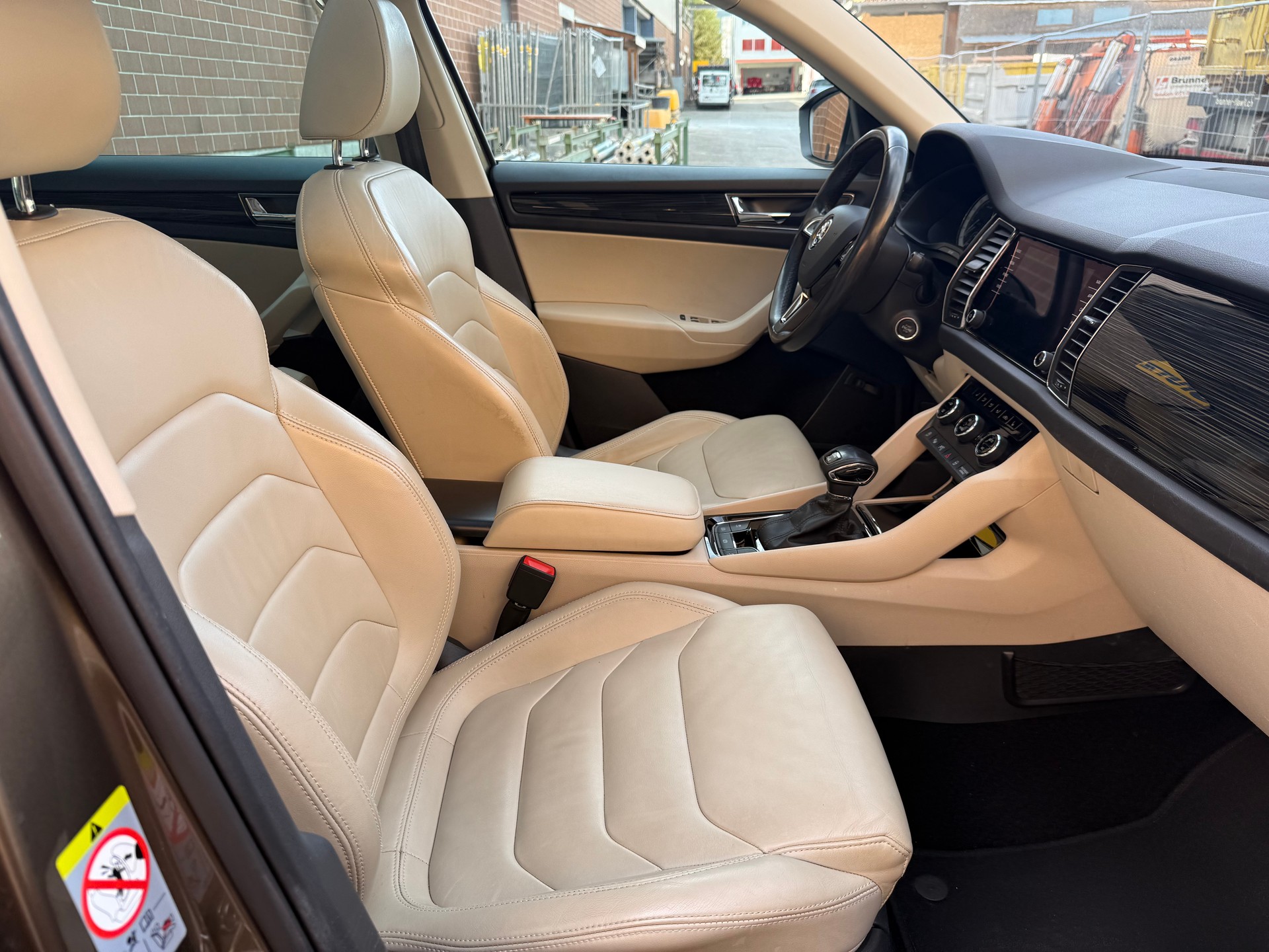 SKODA Kodiaq 2.0 TDI CR Style 4x4 DSG-image-16