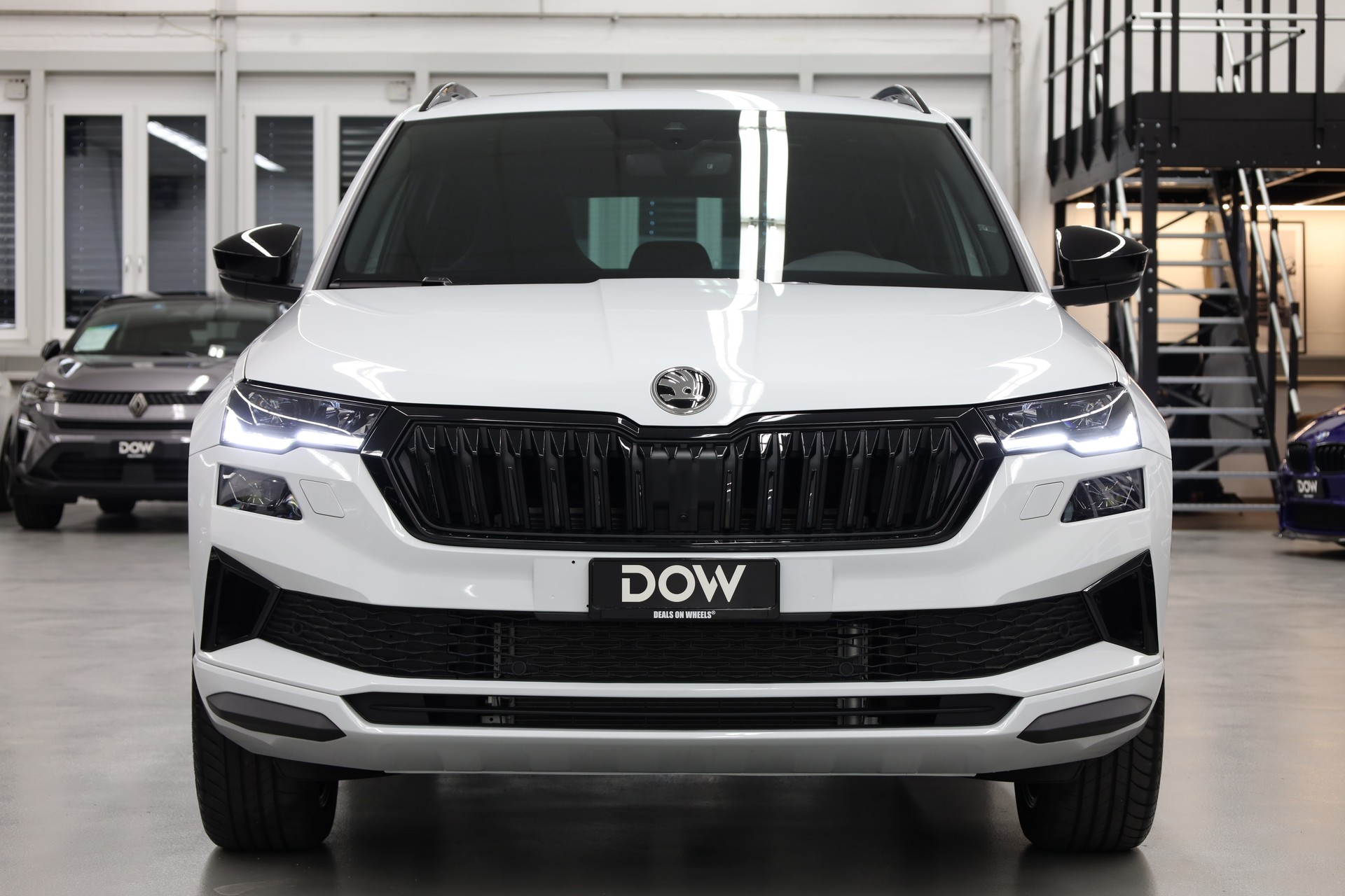 SKODA Karoq 1.5 TSI SportLine DSG-showroom-element-3