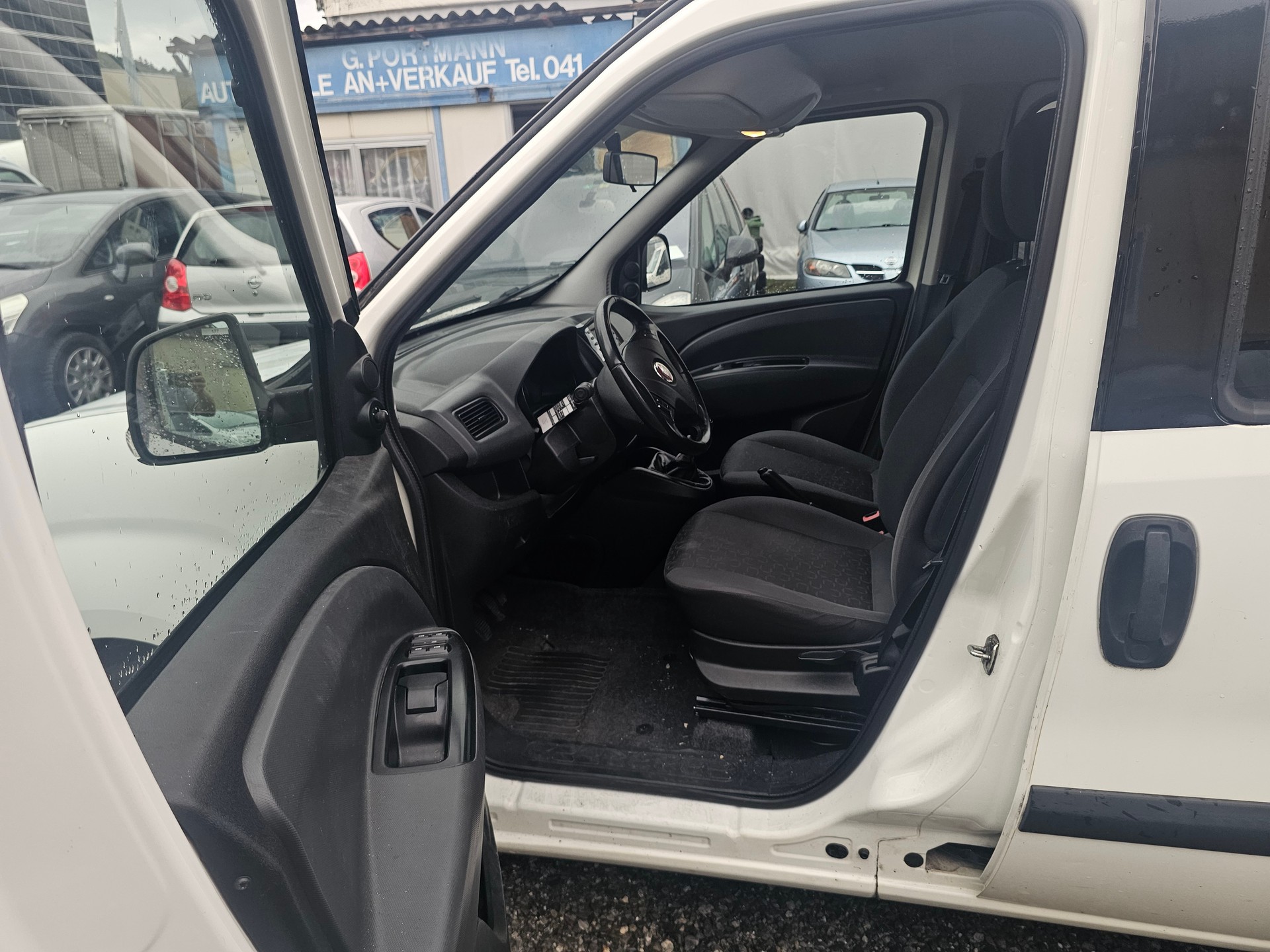 FIAT Doblò 2.0 JTD Dynamic-image-9